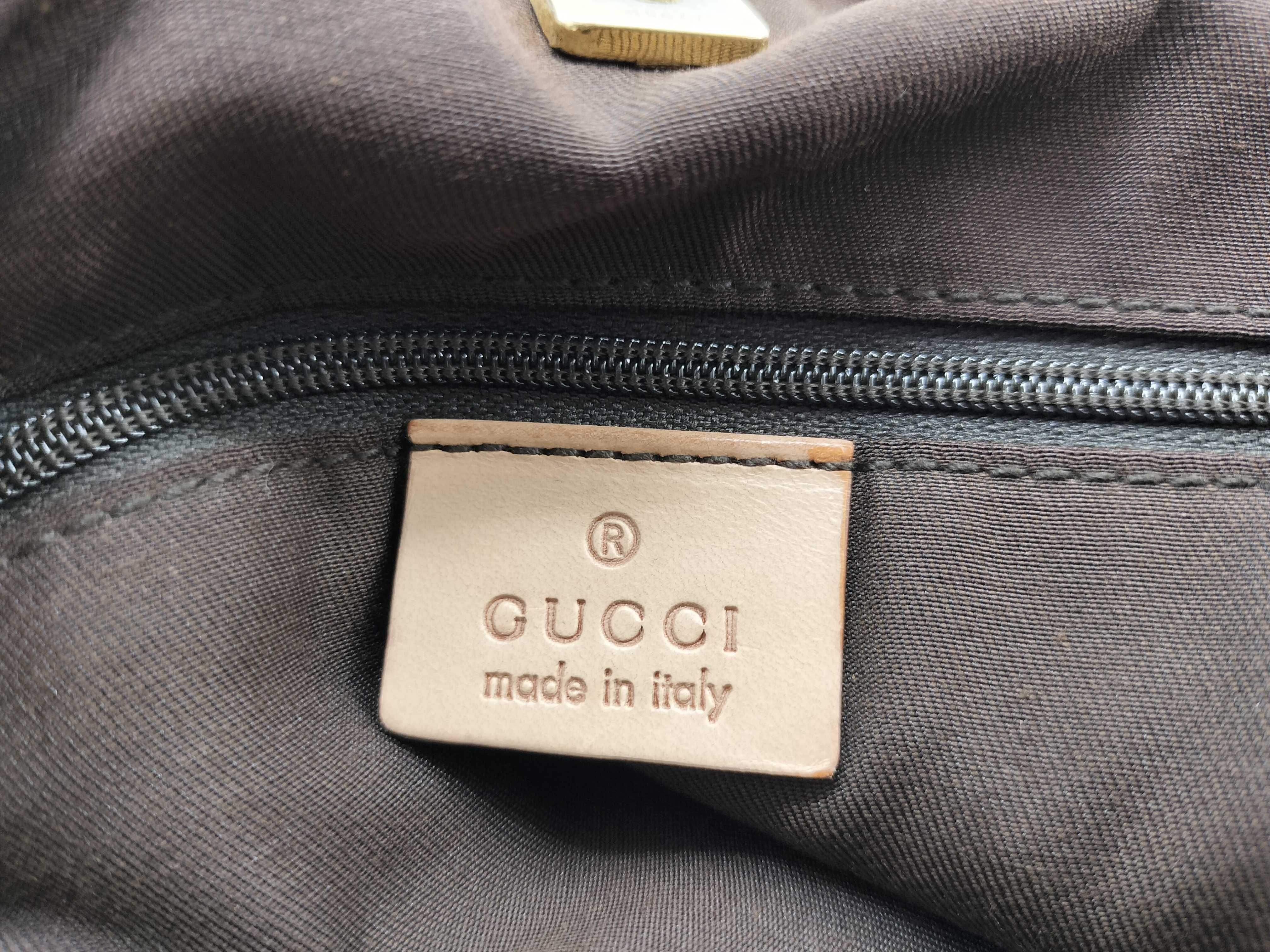 GG Canvas Gucci Tote Bag — view 13