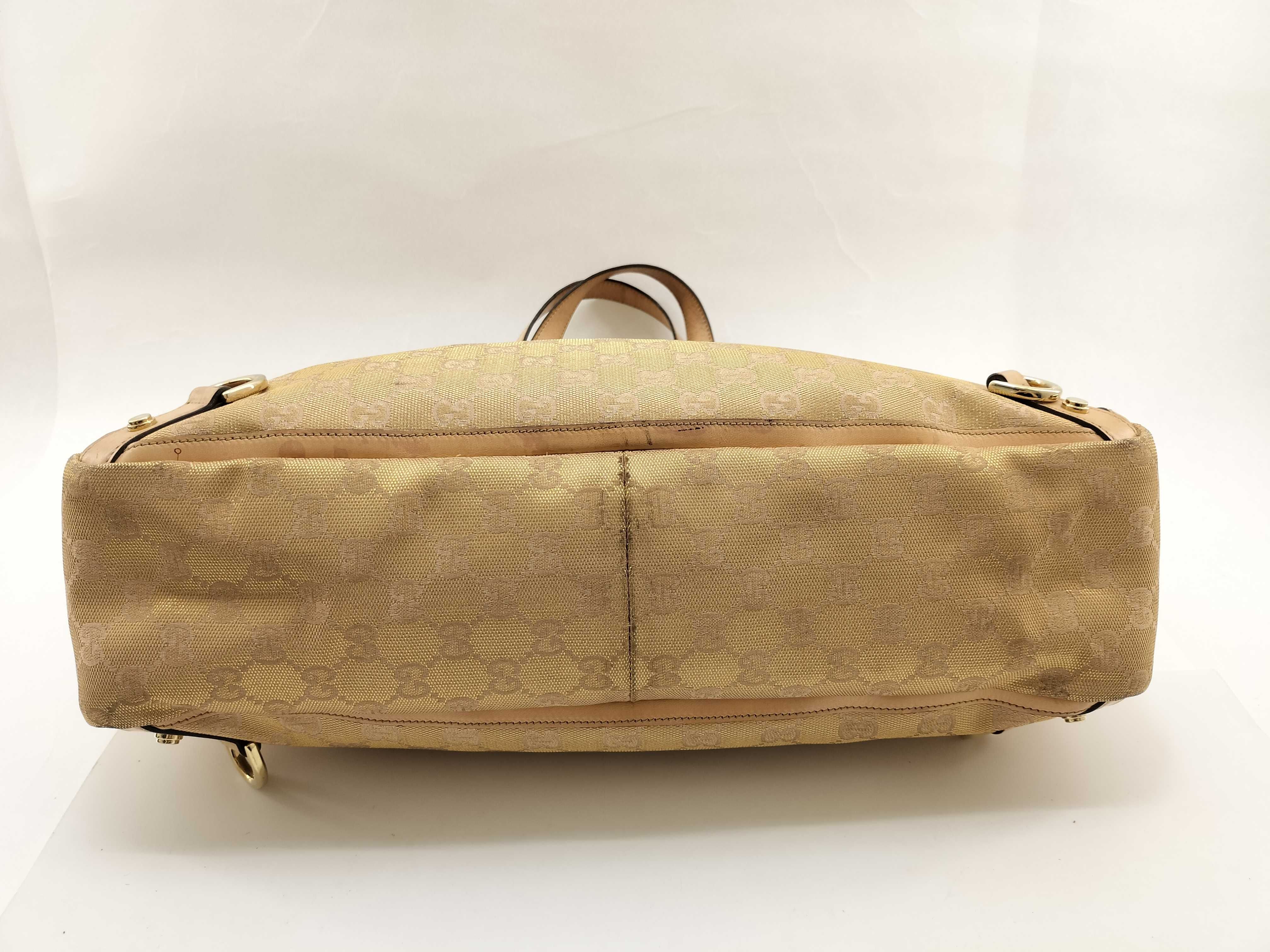 GG Canvas Gucci Tote Bag — view 3