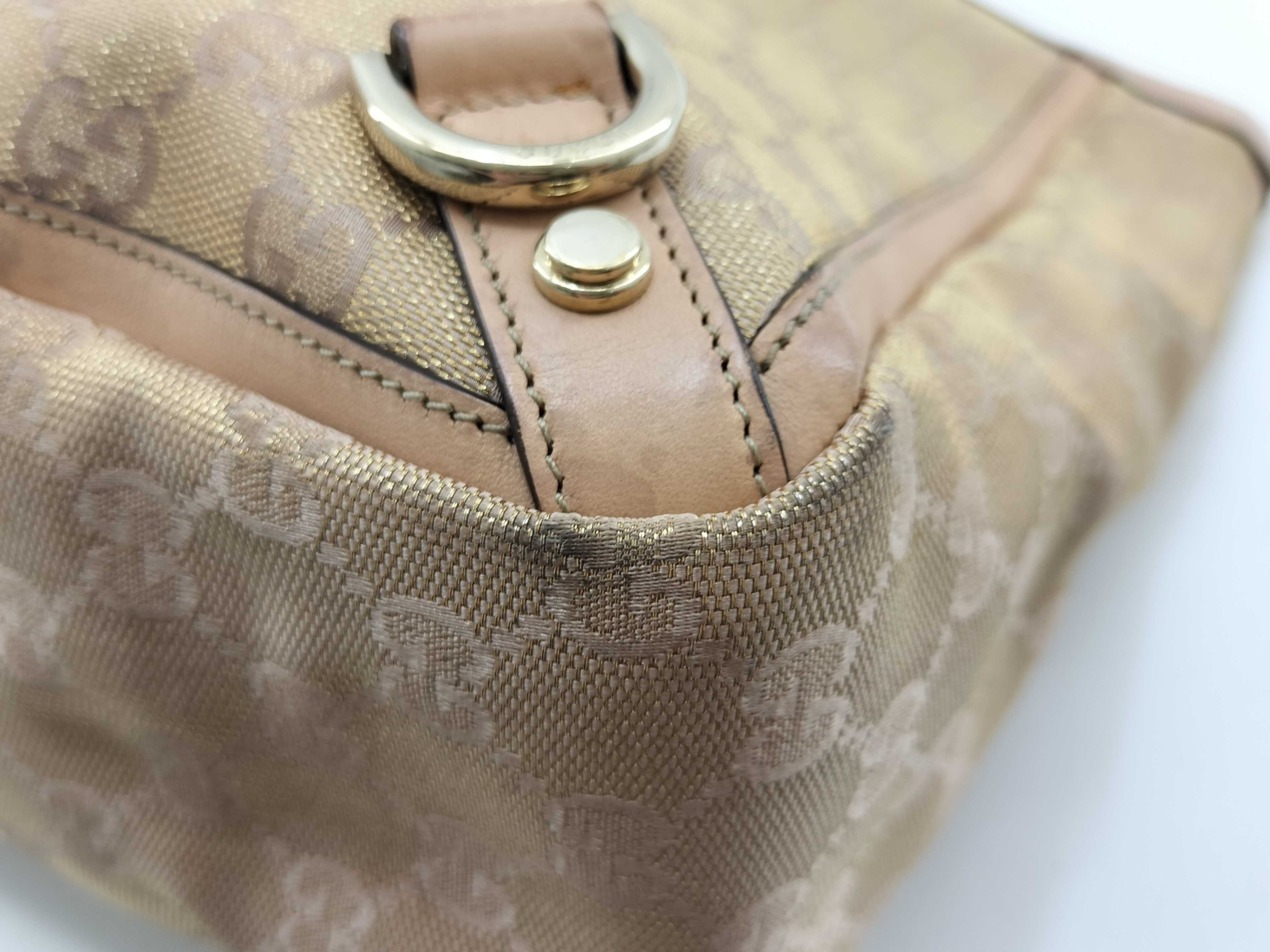 GG Canvas Gucci Tote Bag — view 5