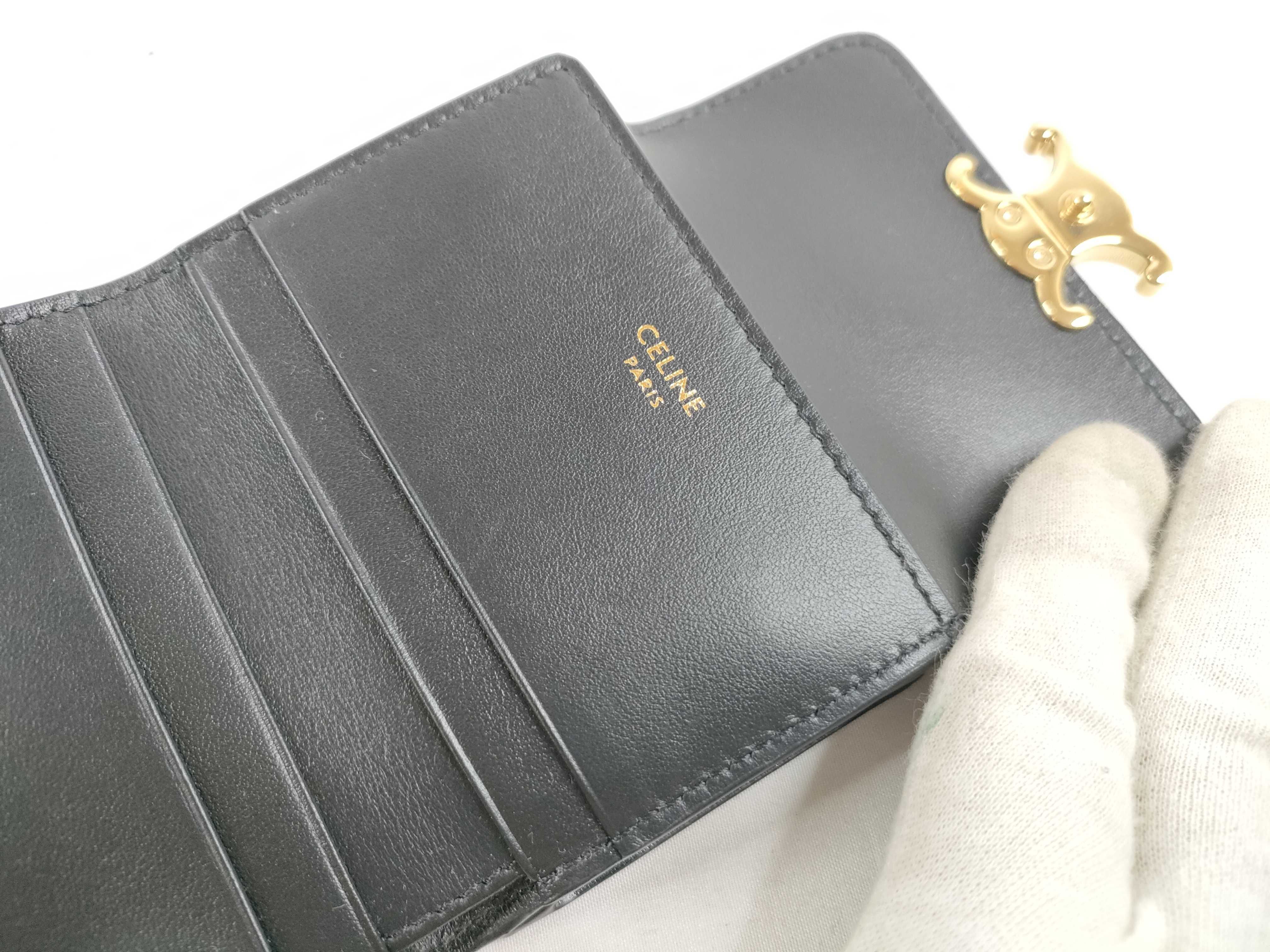 Triomphe Black Gold Hardware Wallet 8 Wallet — view 10