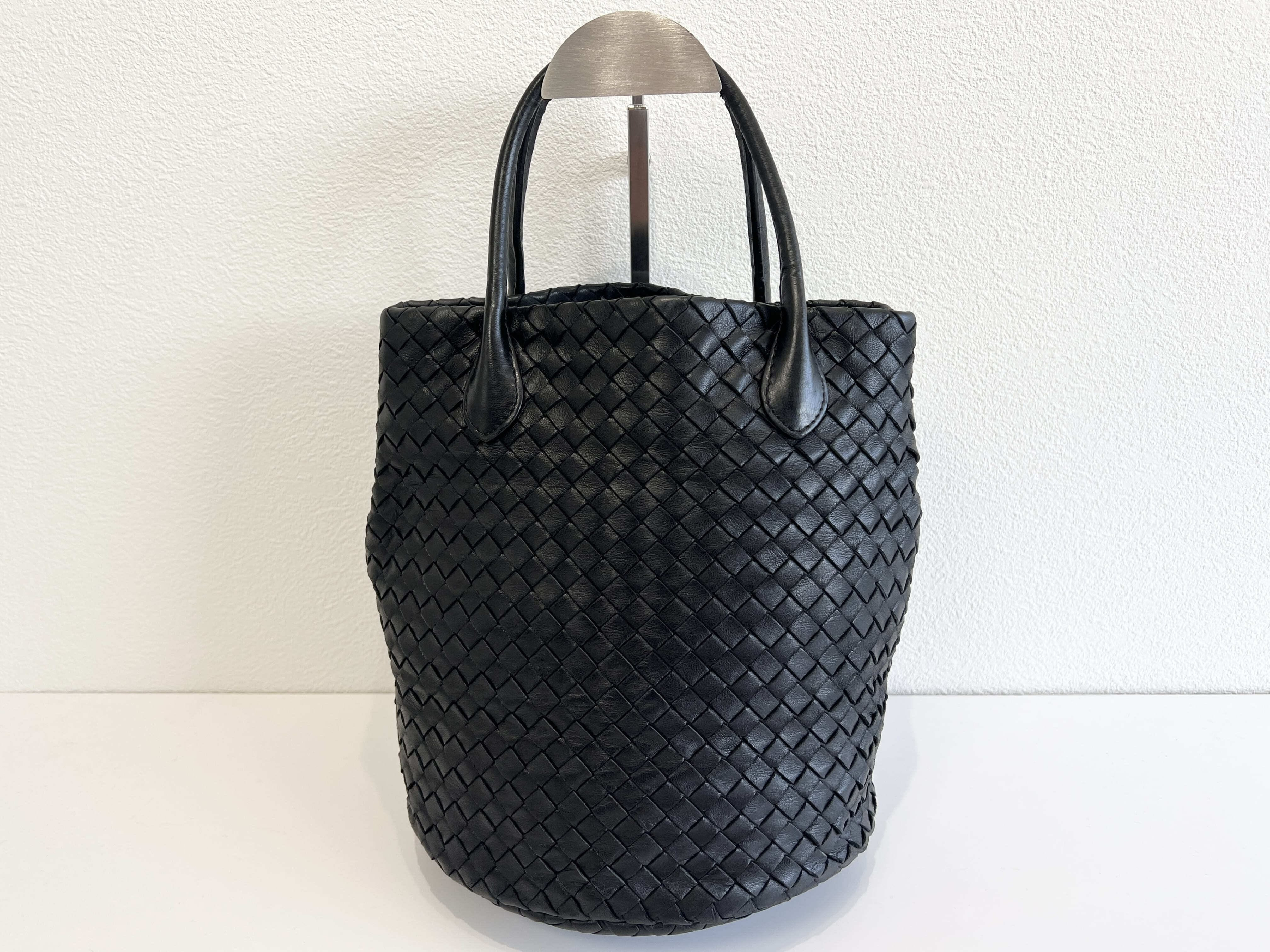 Intrecciato Leather Handbag