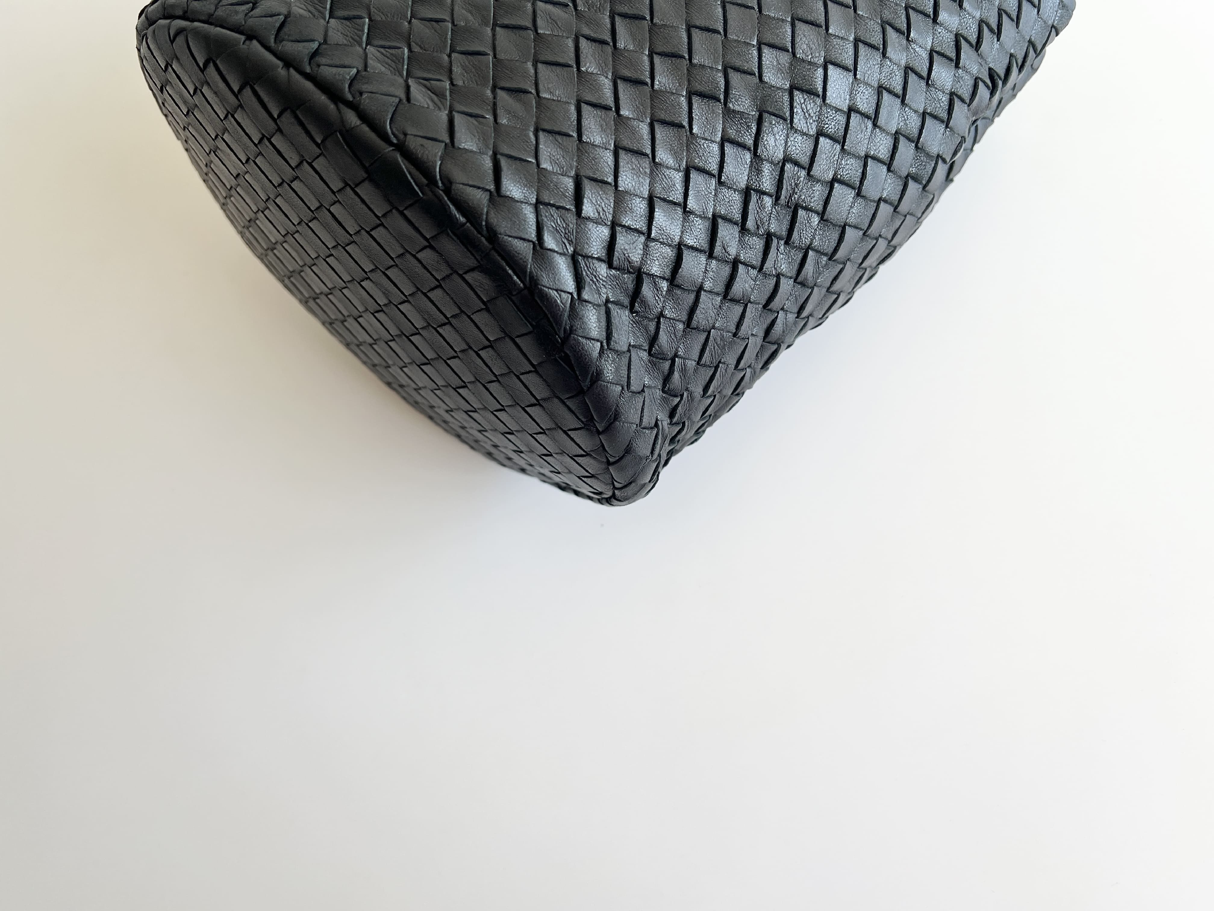 Intrecciato Leather Handbag — view 14