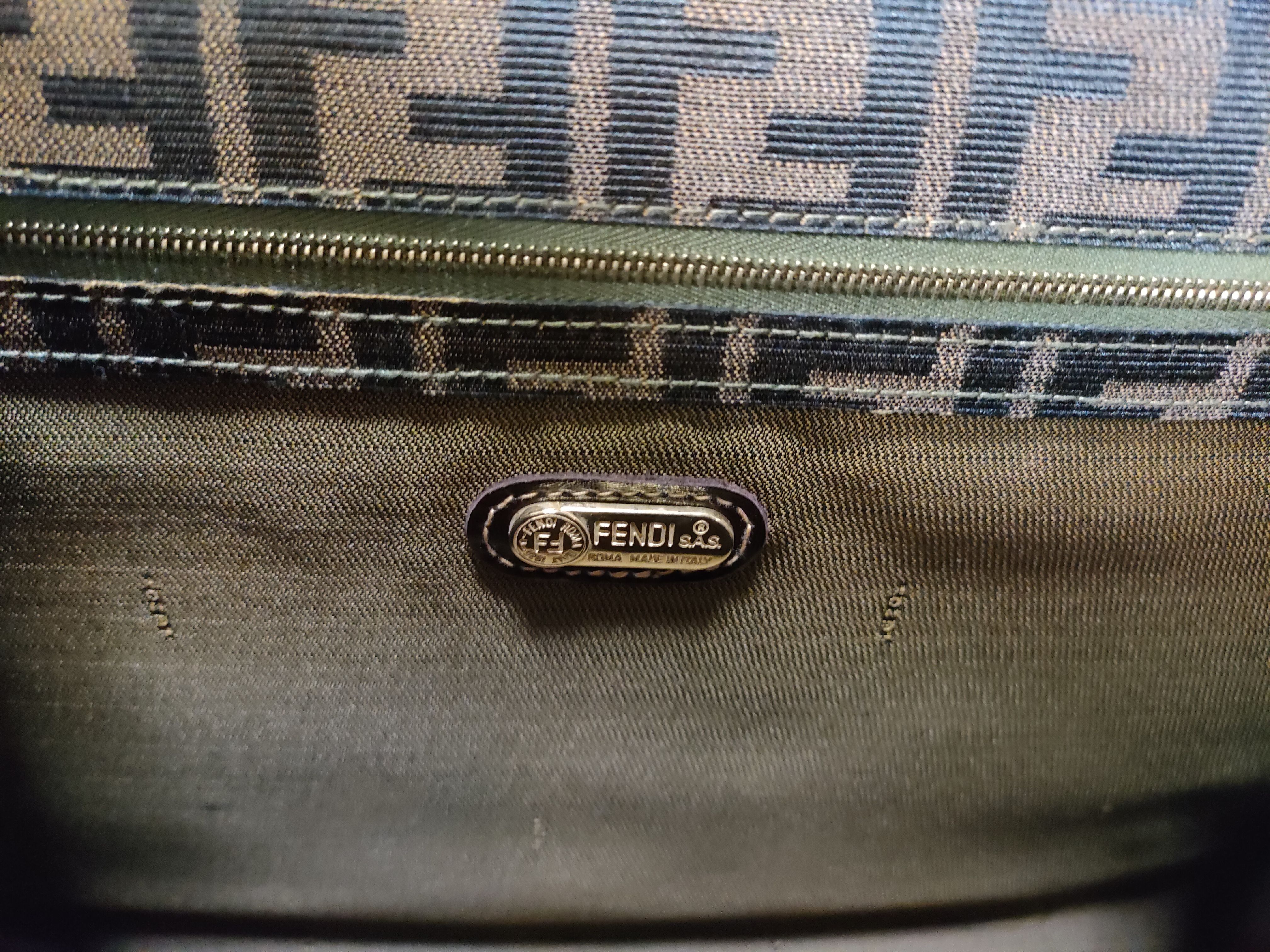 Zucca 2-way Shoulder Bag with Padlock and Top Handle — view 12