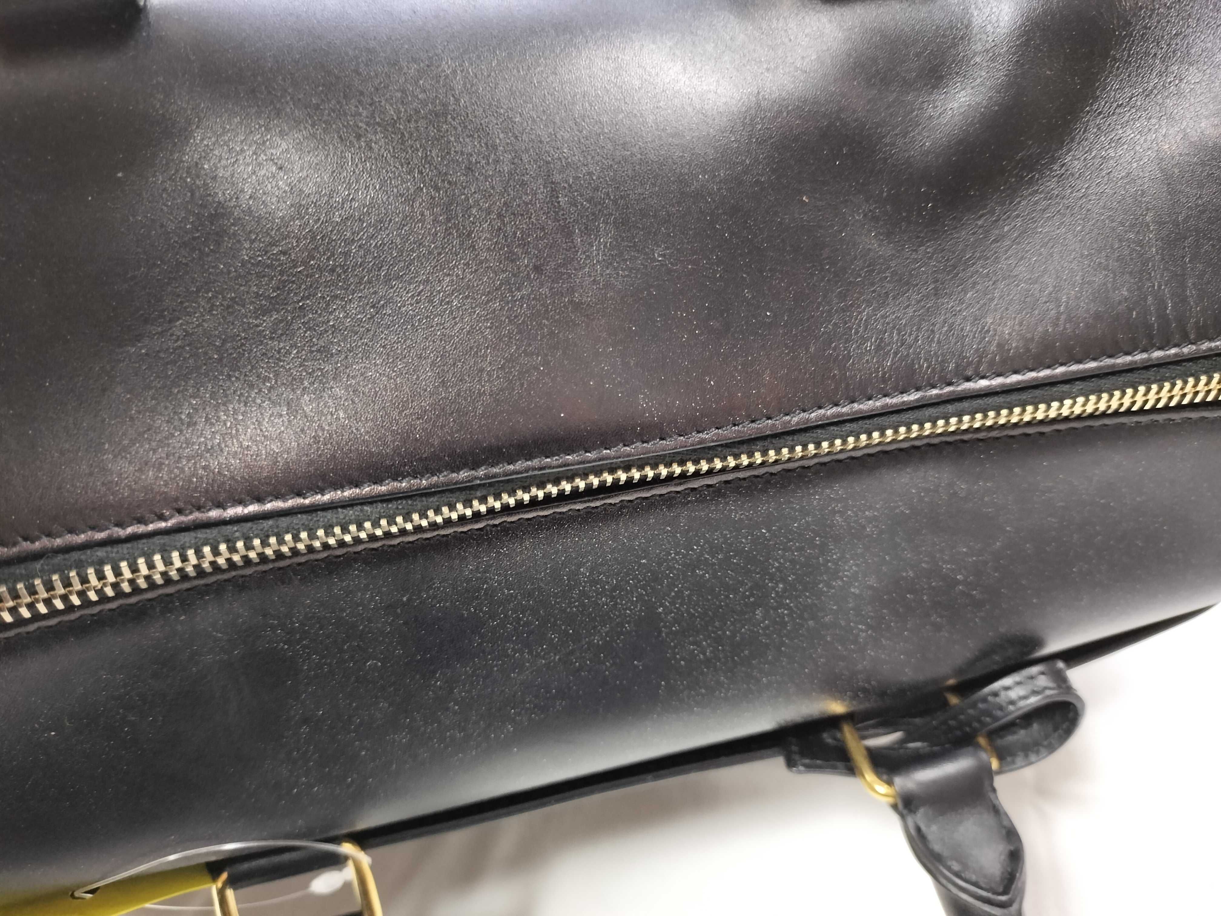 Classic Duffel Bag Handbag — view 5