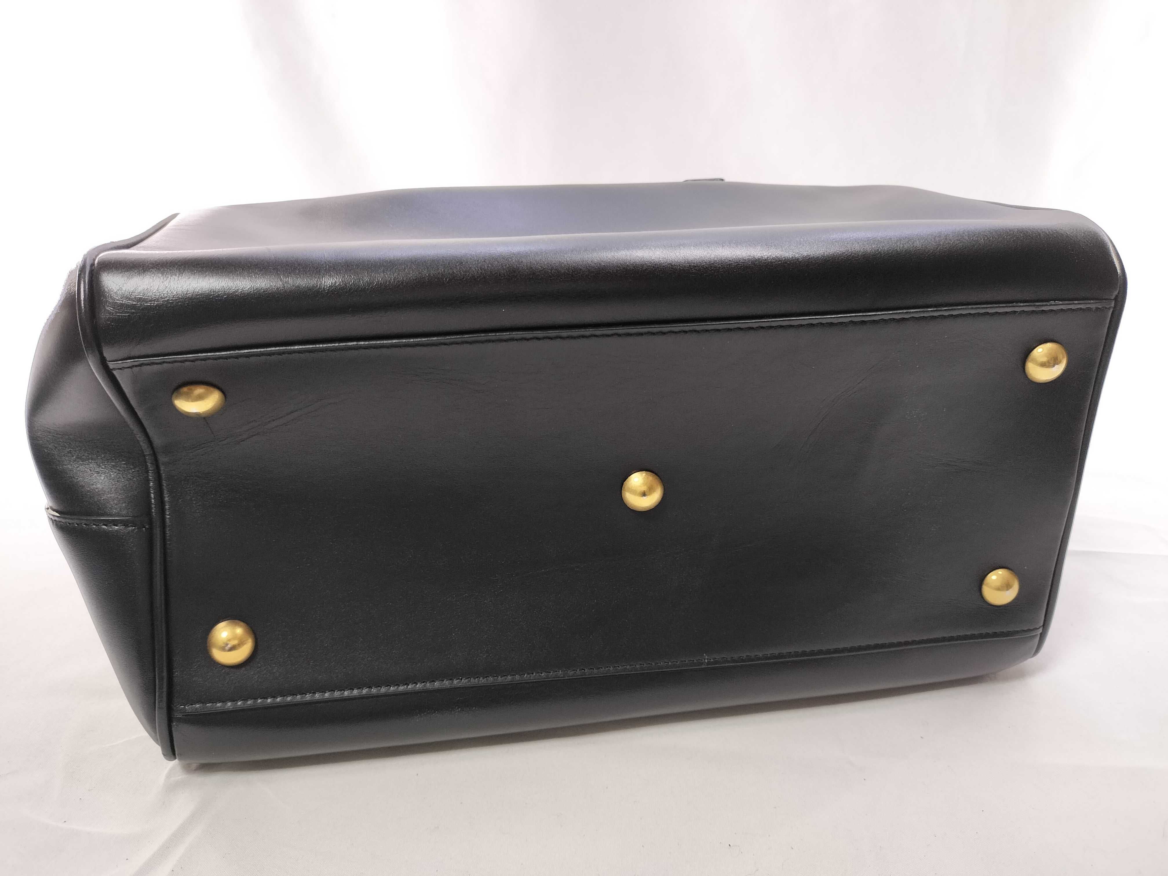 Classic Duffel Bag Handbag — view 8