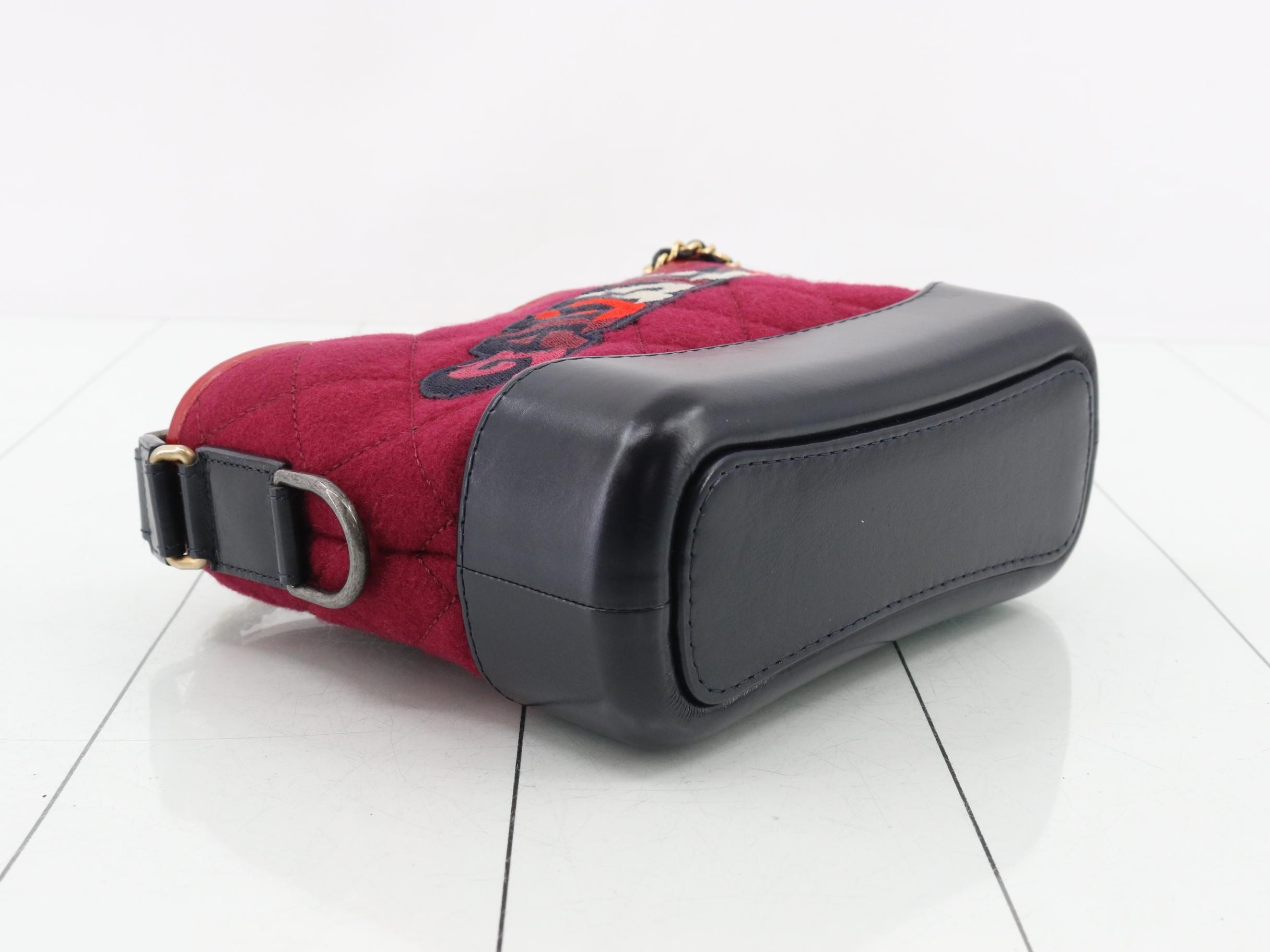 Gabrielle de Shoulder Bag — view 5