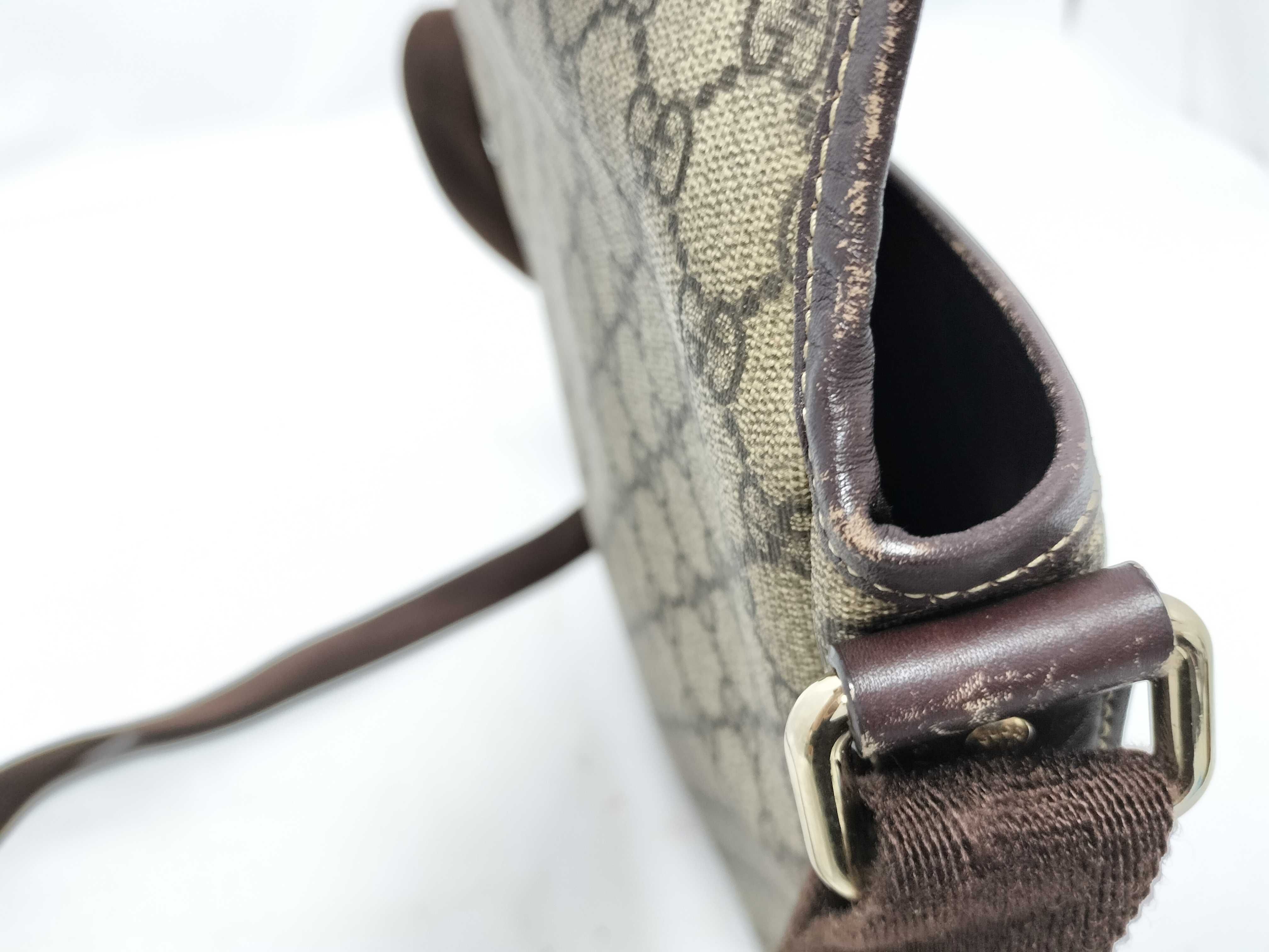 GG Supreme Shoulder Bag — view 12