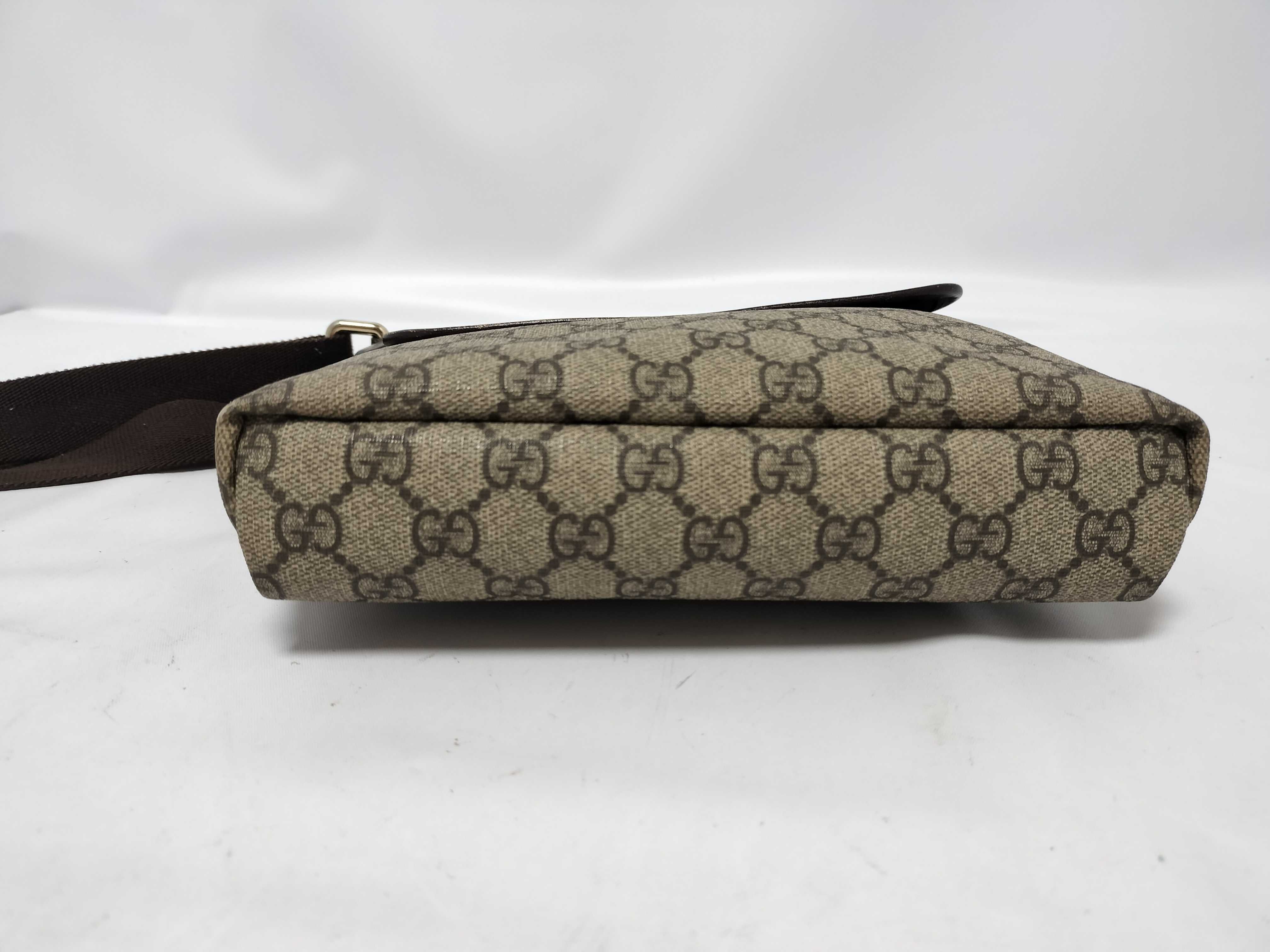 GG Supreme Shoulder Bag — view 6