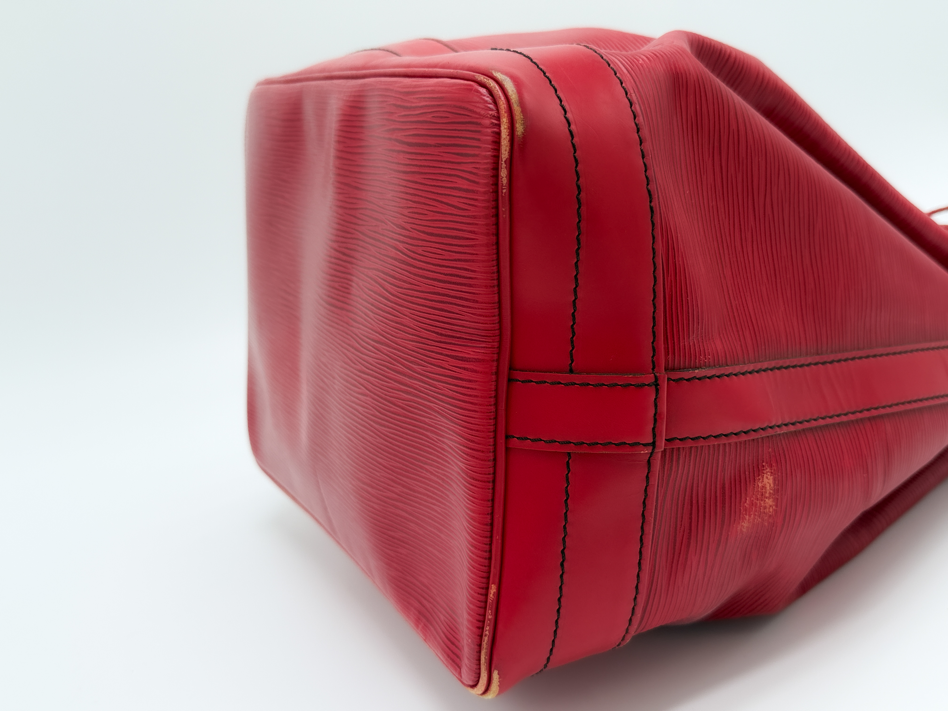 Epi M44007 Noé Castilian Red 9004A2 Shoulder Bag — view 7