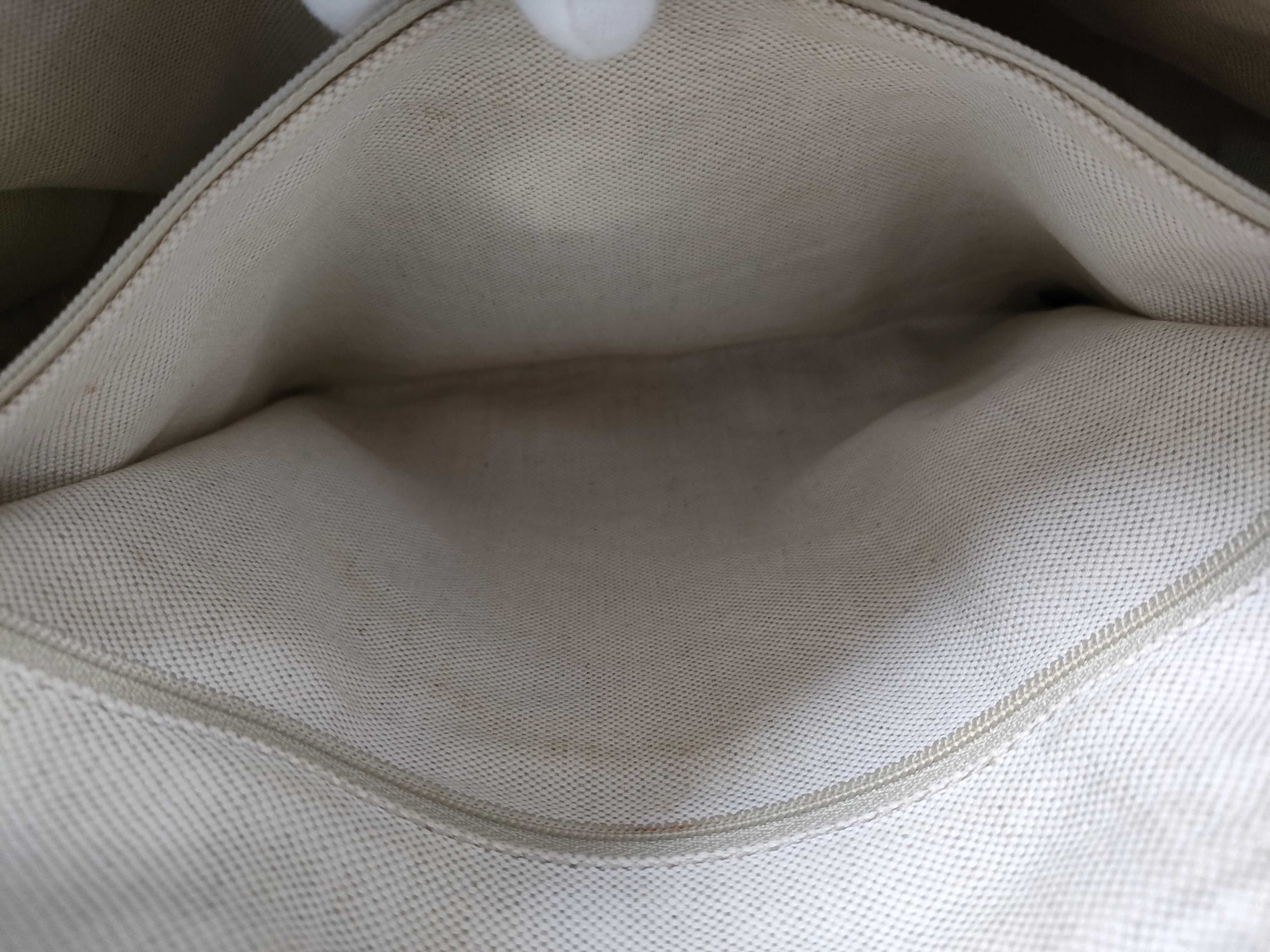 GG Canvas Tote Bag 211944 — view 10