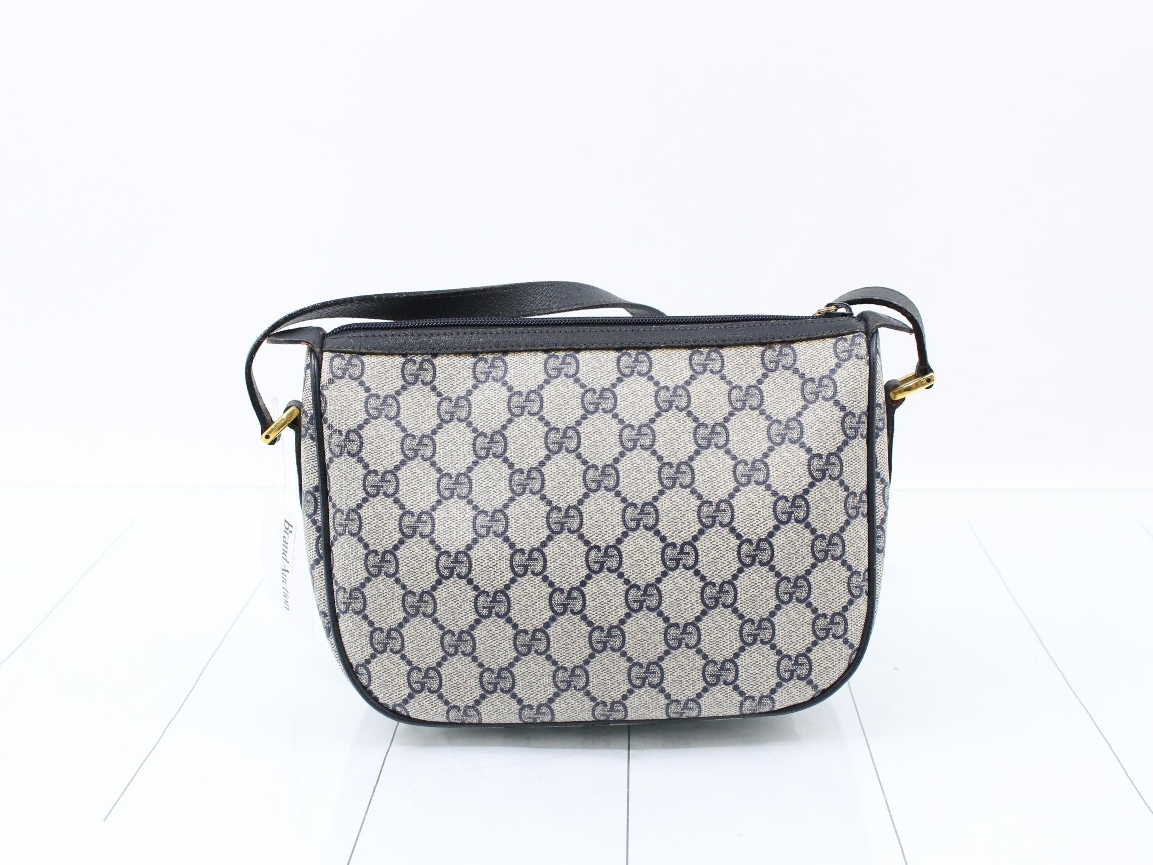GG Supreme Shoulder Bag — view 2