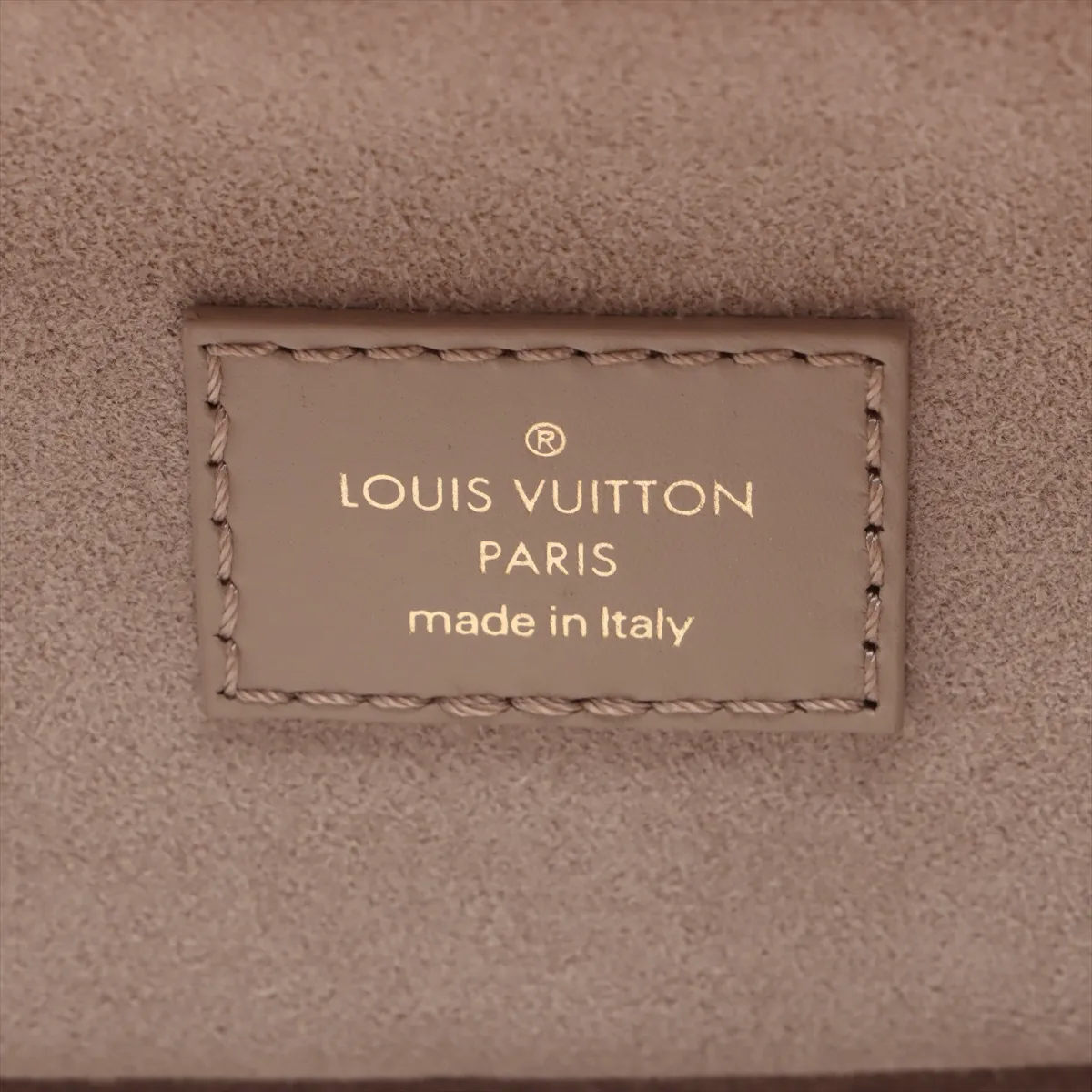 Monogram Empreinte Vanity PM M45608 Beige RFID response — view 10