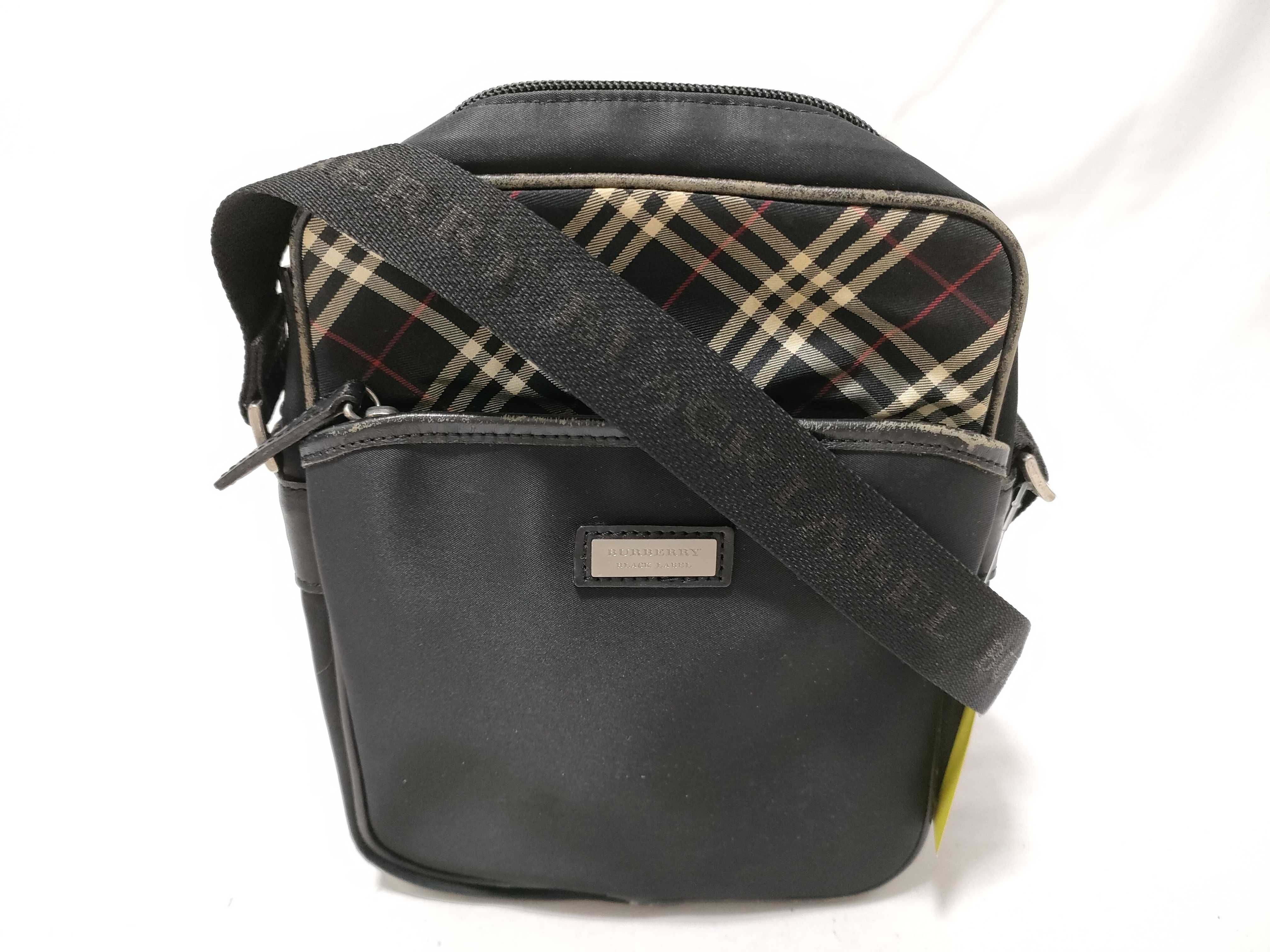 Black Label Nova Check Shoulder Bag