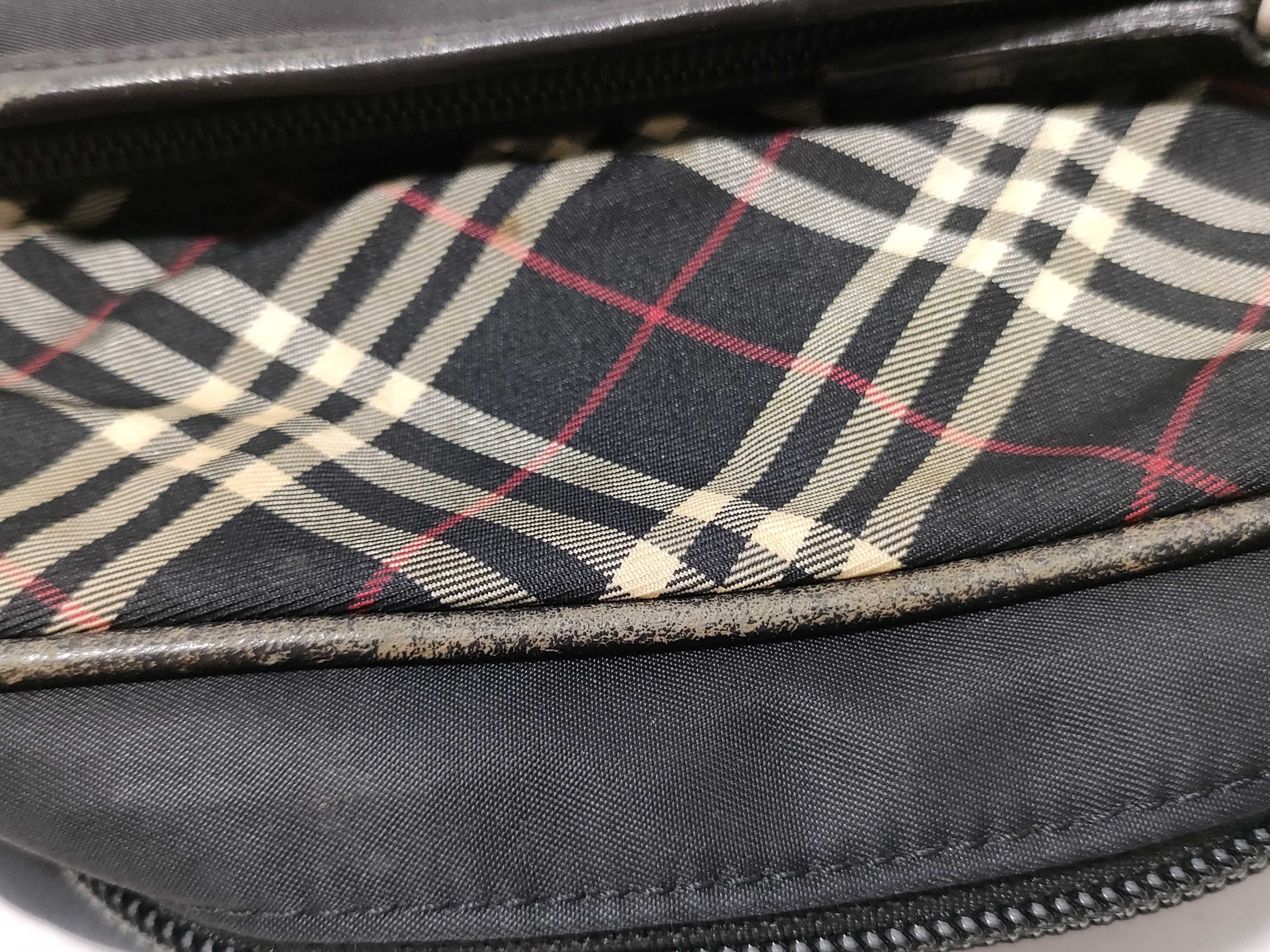 Black Label Nova Check Shoulder Bag — view 14