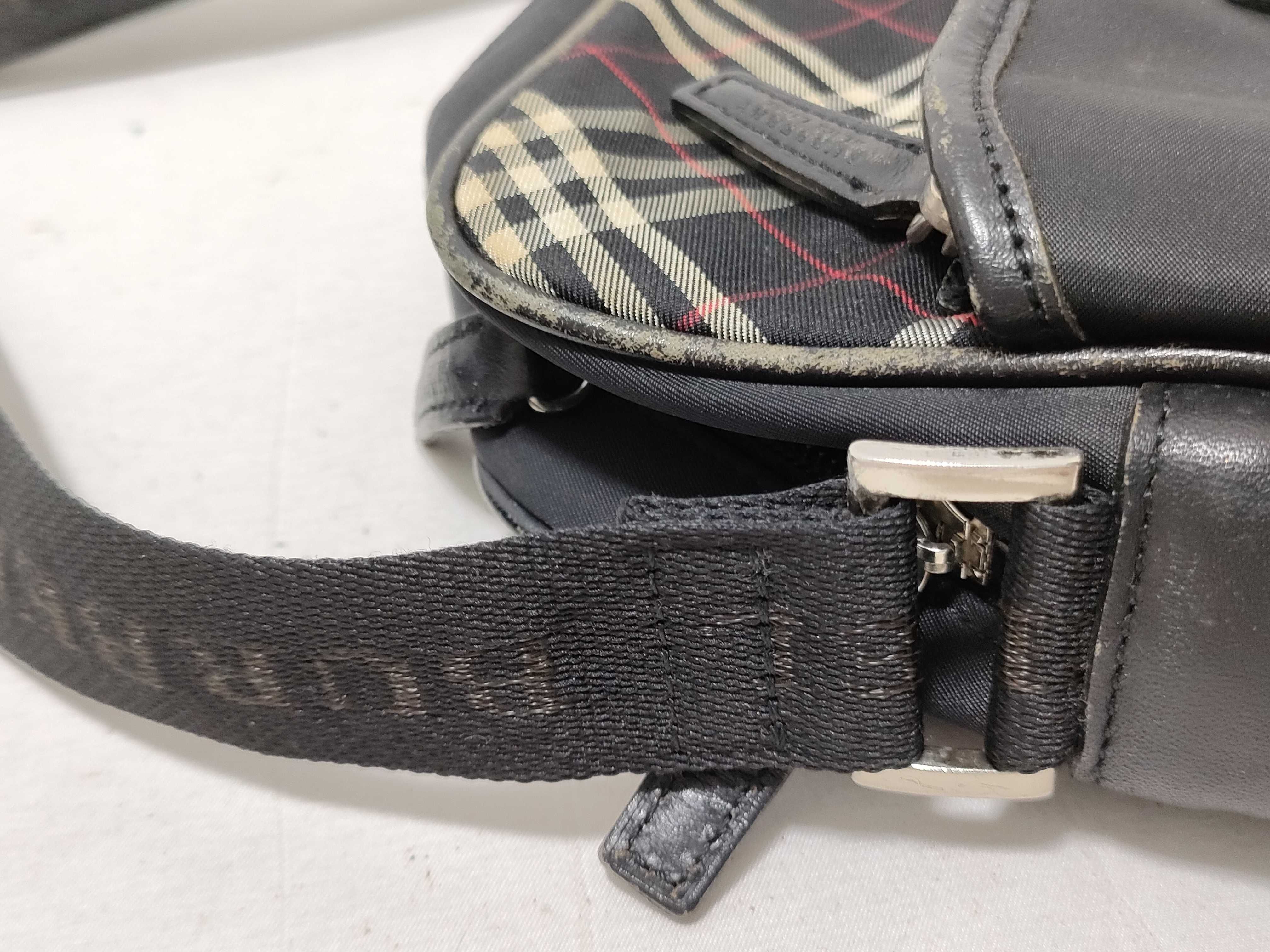 Black Label Nova Check Shoulder Bag — view 5