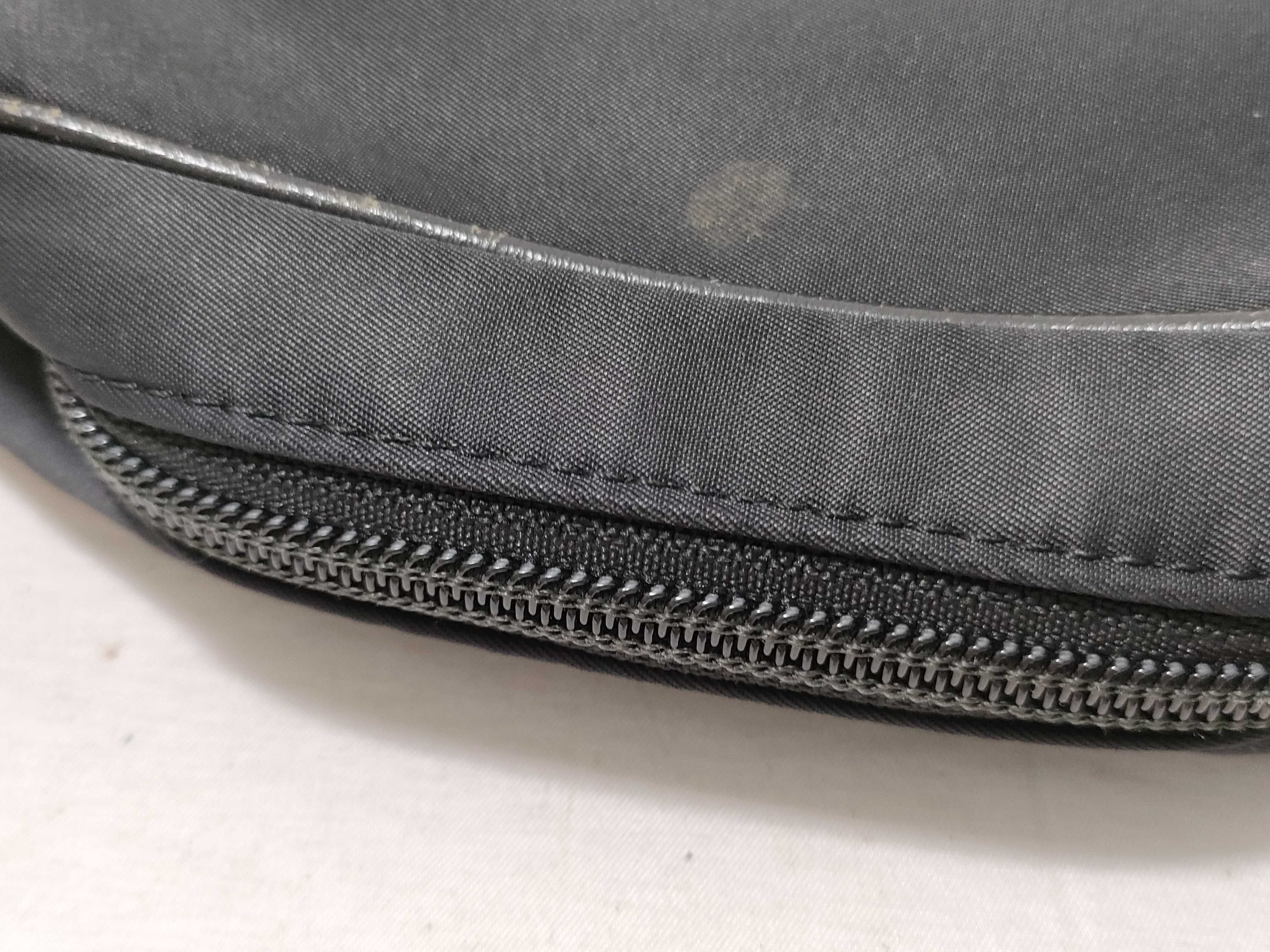 Black Label Nova Check Shoulder Bag — view 6
