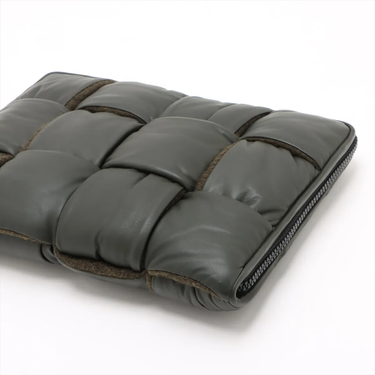 Maxi Intrecciato Leather Khaki Document Case — view 3