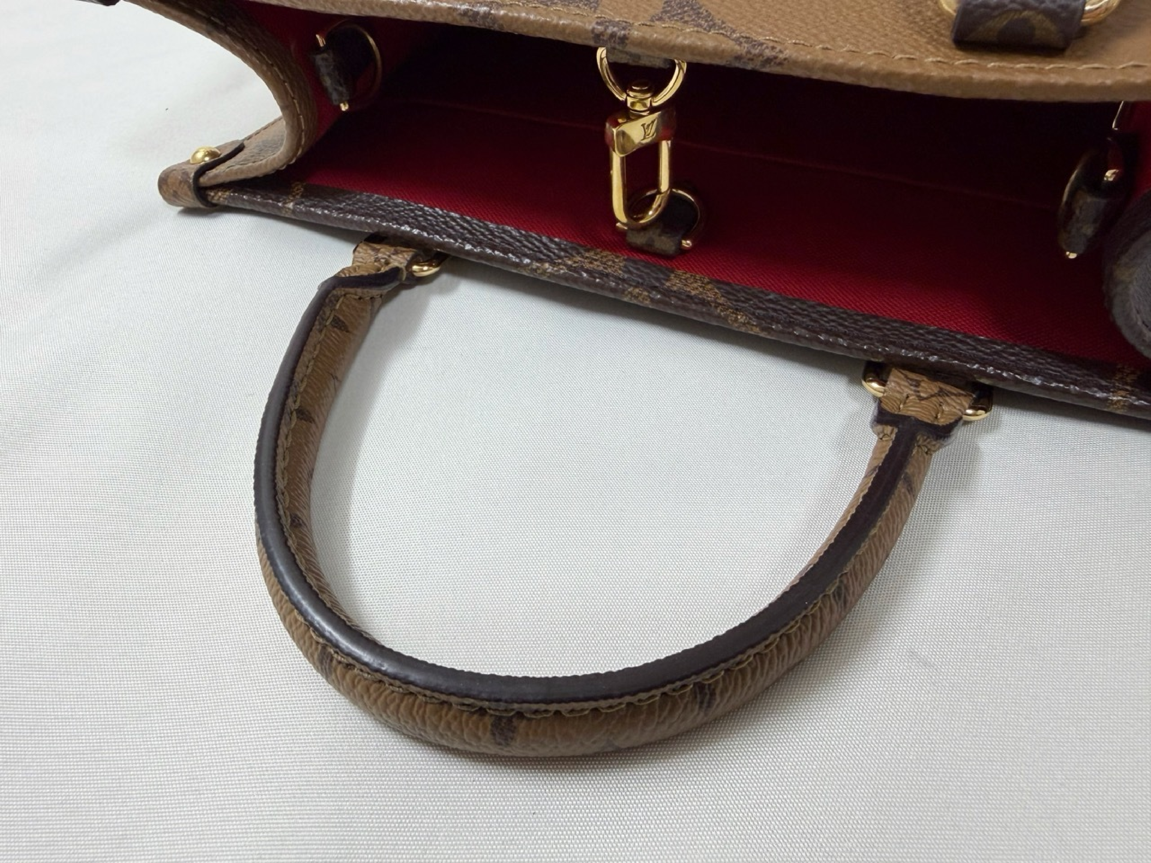 Monogram Giant Reverse On the Go PM M46373 RFID Handbag Shoulder Bag — view 8
