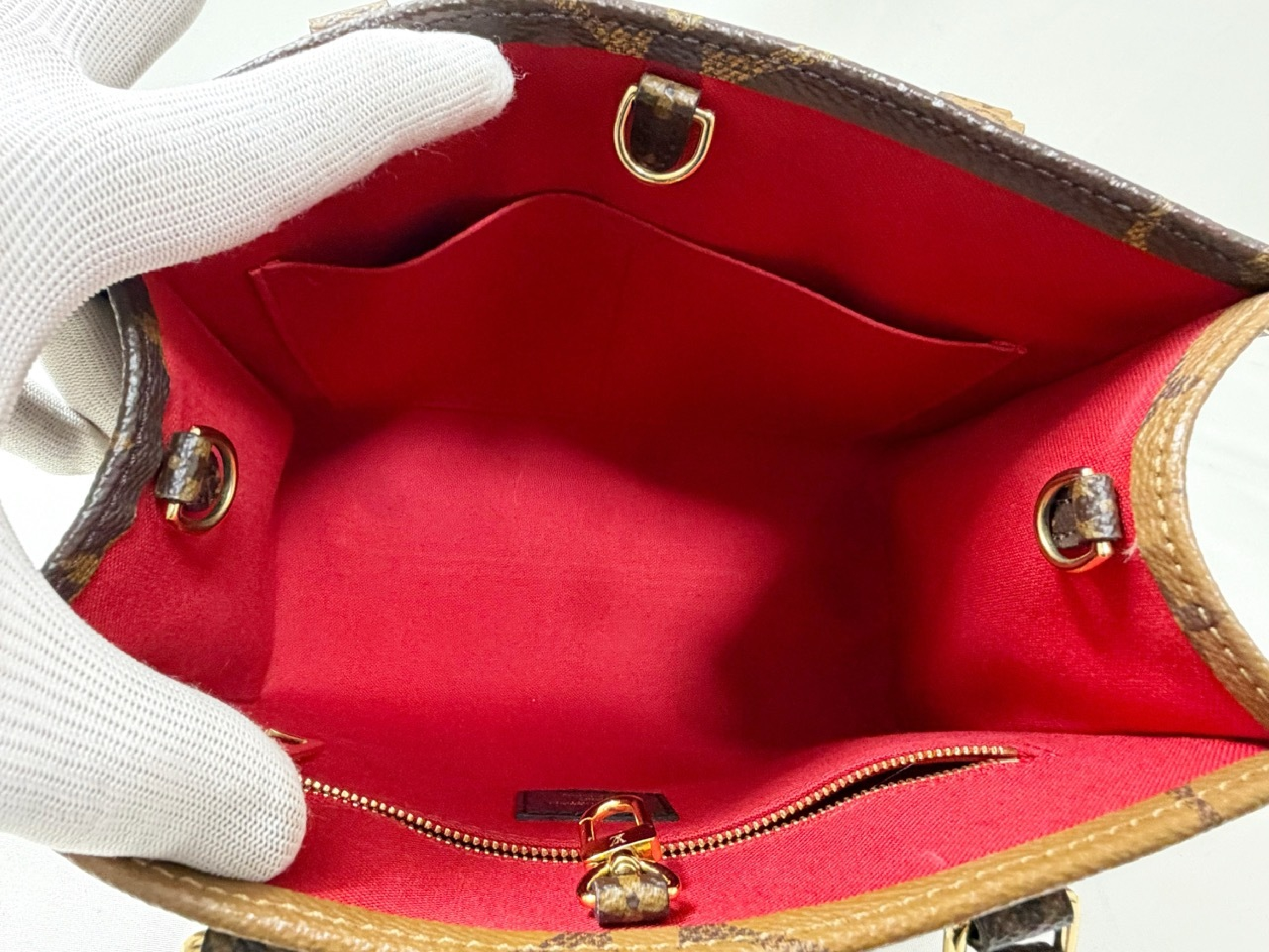 Monogram Giant Reverse On the Go PM M46373 RFID Handbag Shoulder Bag — view 9