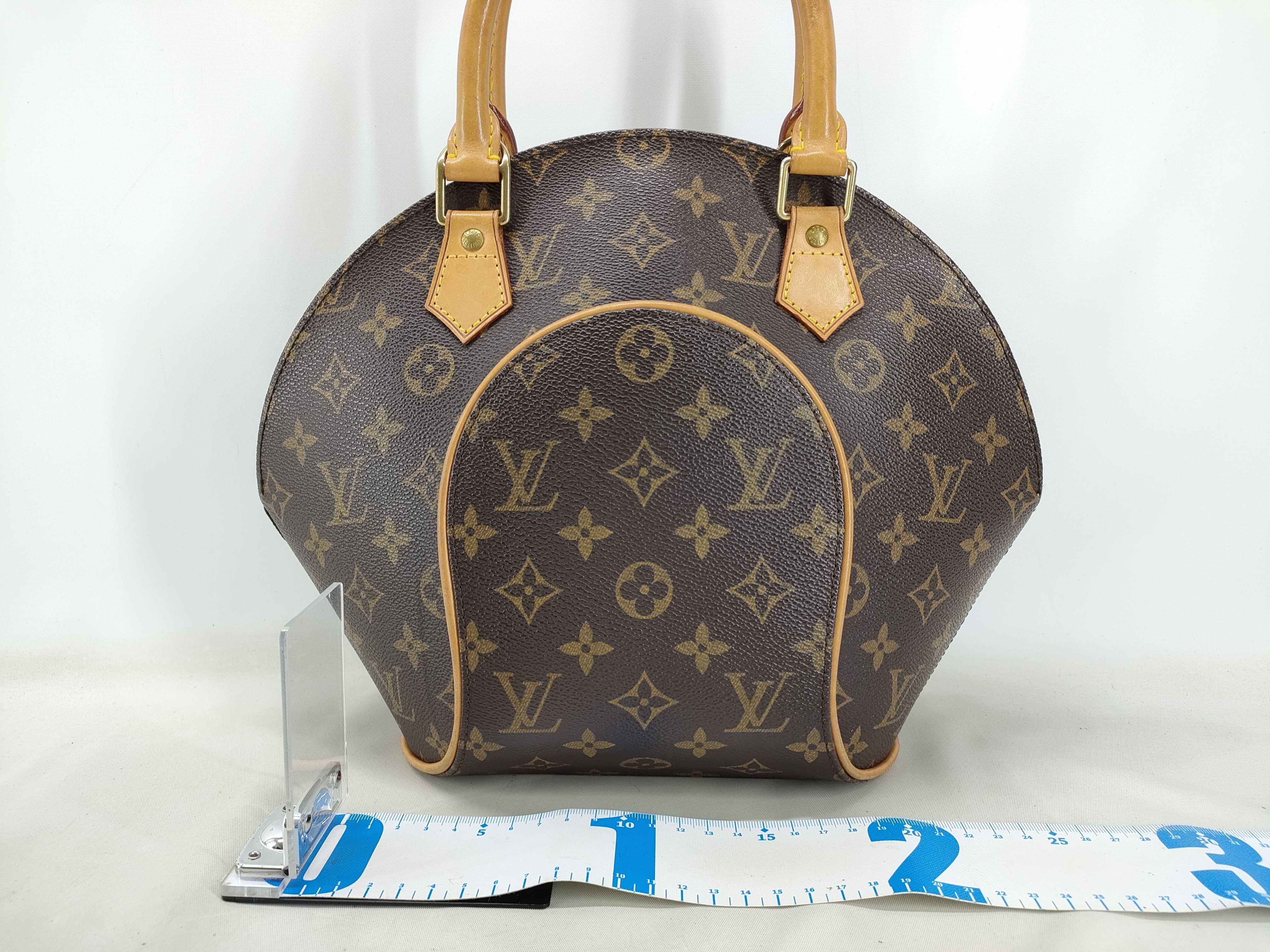 Monogram Ellipse PM / Monogram / M51126 / VI0987 Handbag — view 2