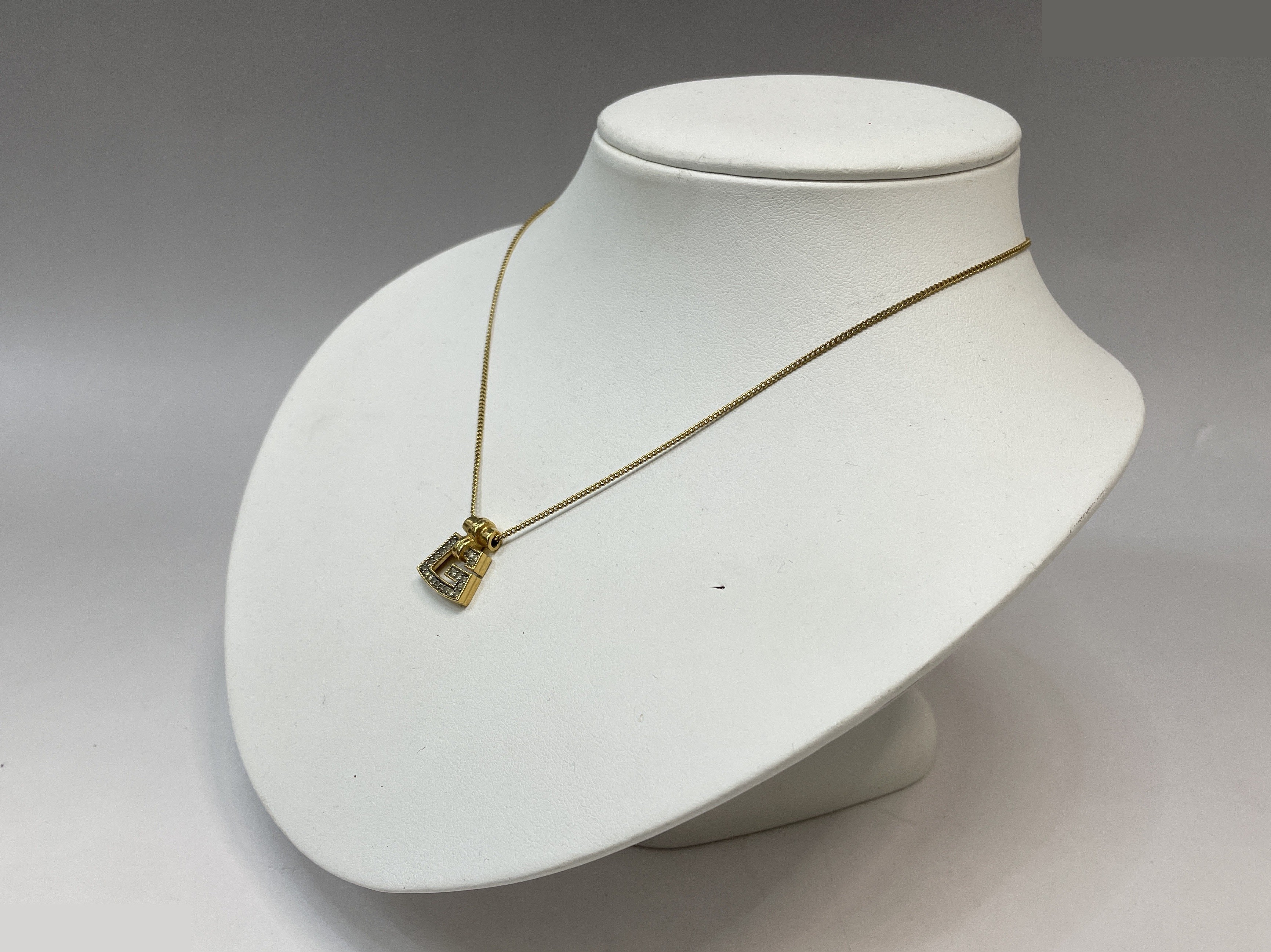 G Logo Pendant Necklace, Rhinestone, Gold, Weight: 5.0g, Total Length: 40cm — view 2