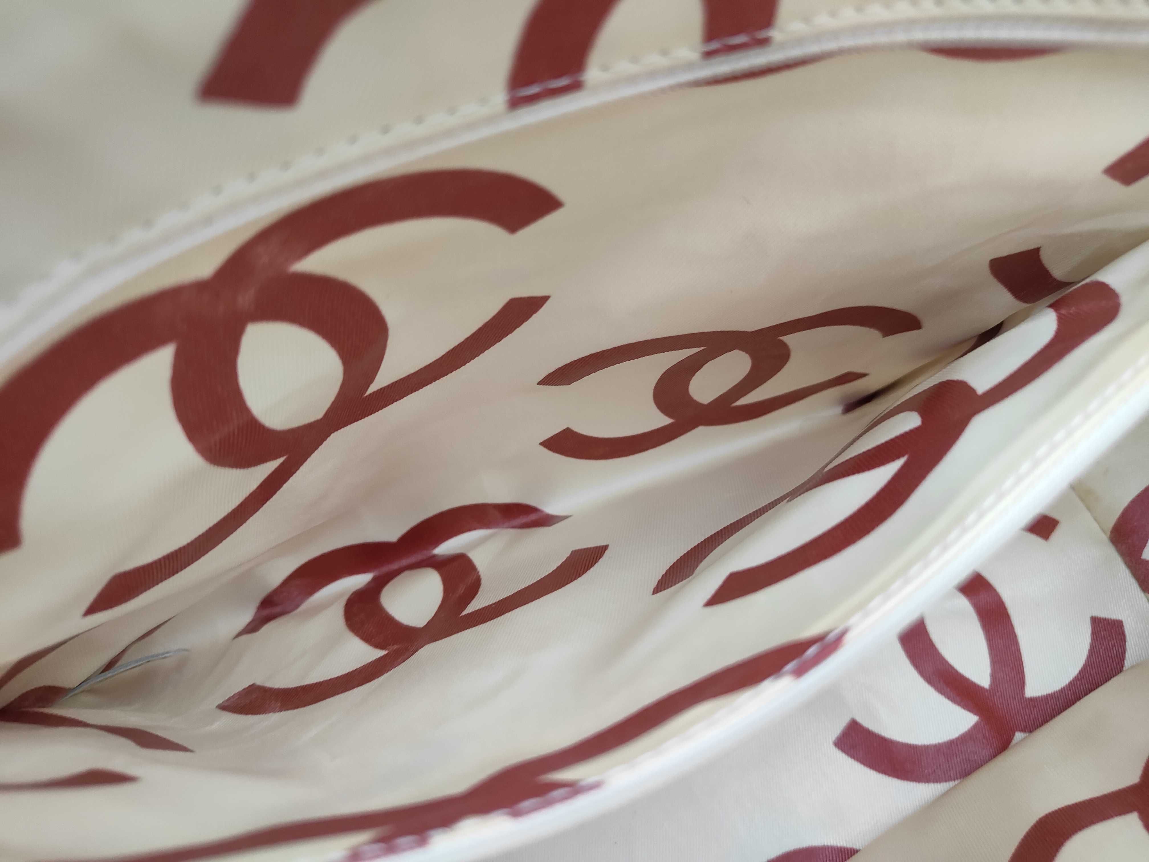 Matelasse Straw Plastic Chain Tote Bag White Seal No. 6 Tote Bag — view 9
