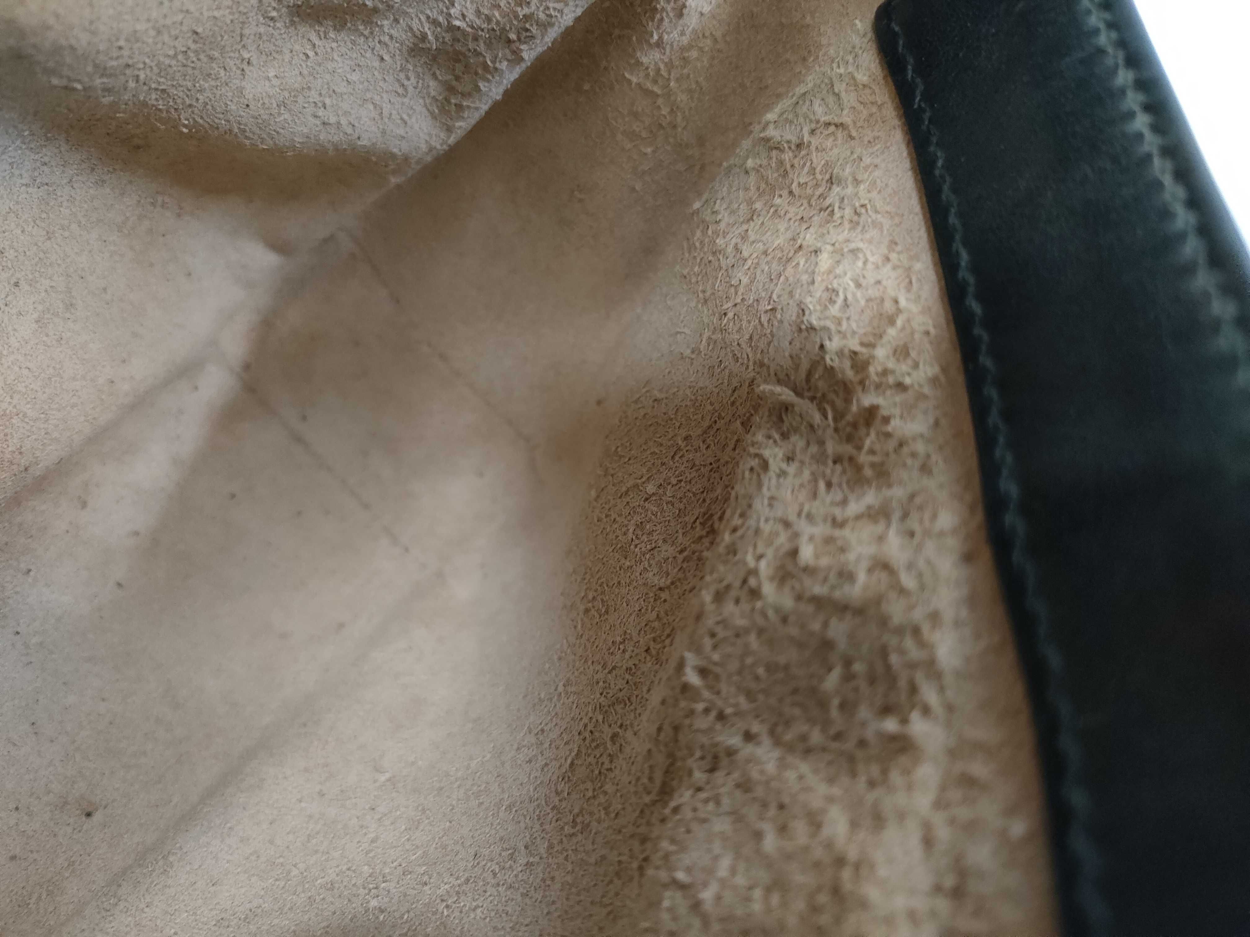 GG Marmont Shoulder Bag — view 15