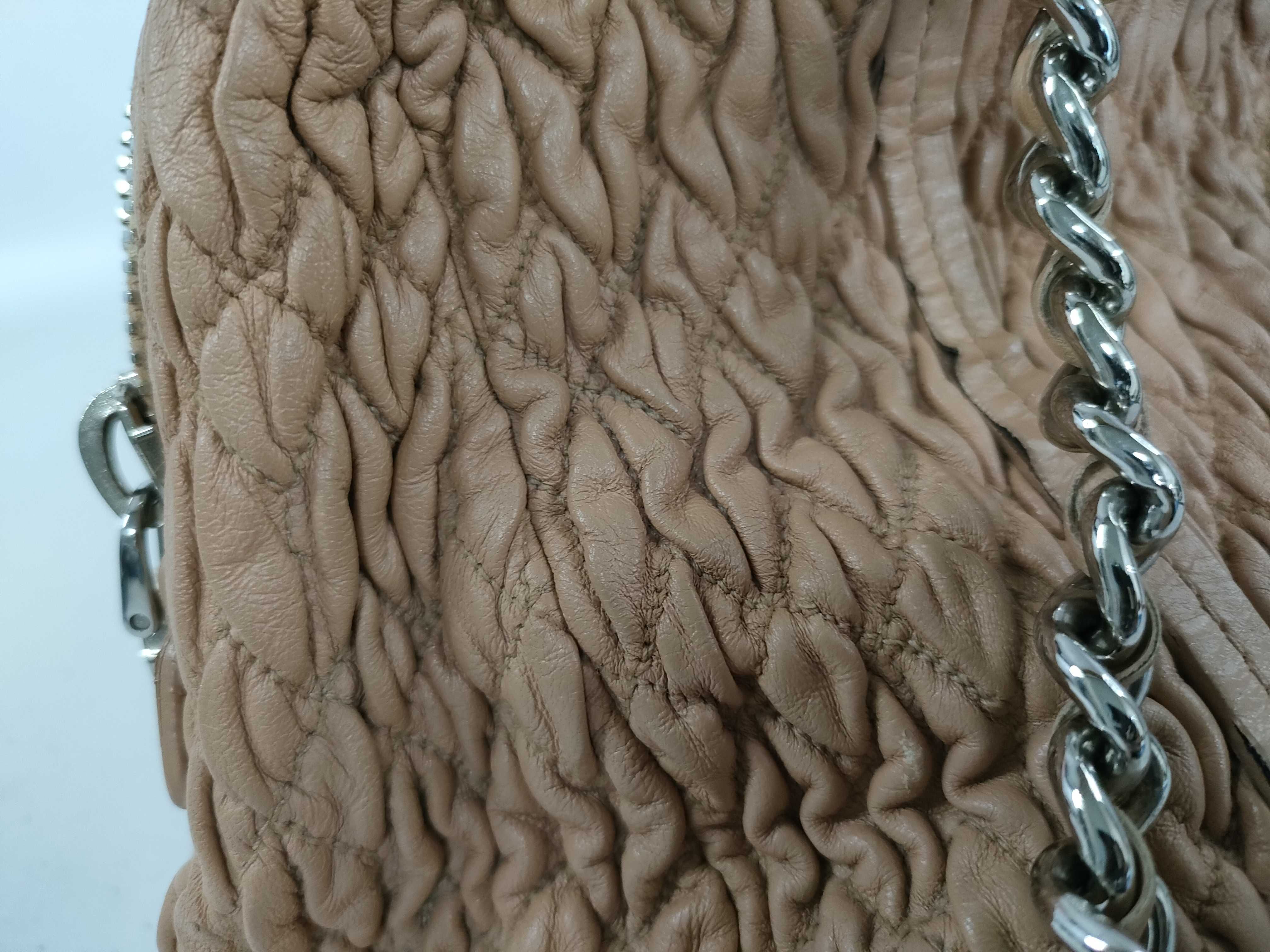 Gathered Chain Bag, Beige Shoulder Bag — view 15