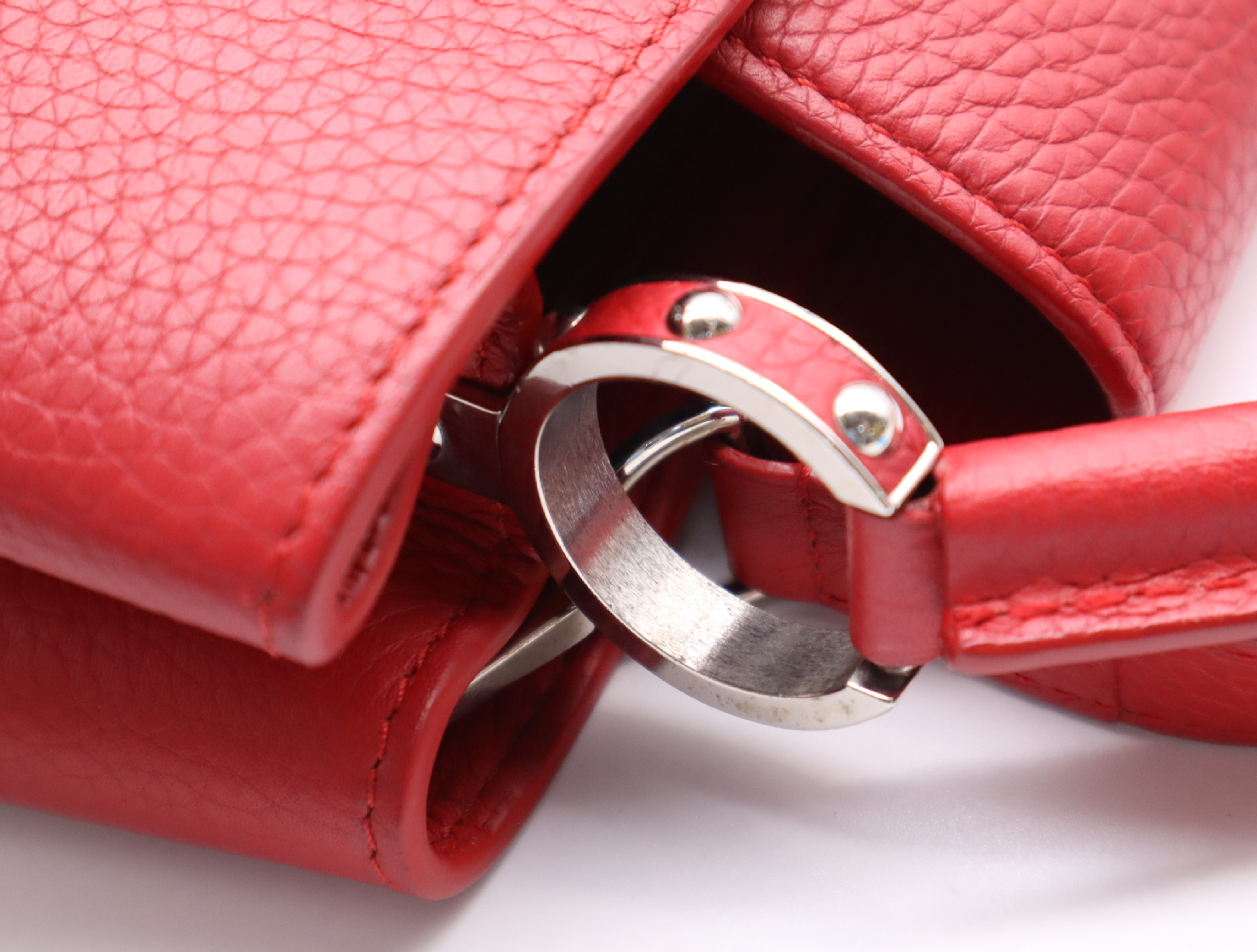M42237 Taurillon Capucines PM Red Handbag with Shoulder Strap — view 8