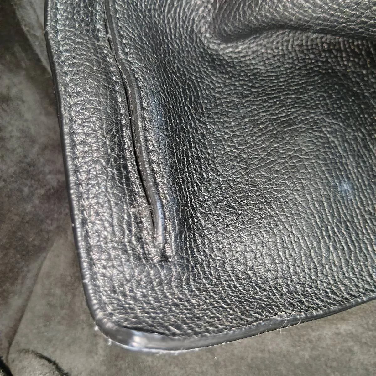 Big Bag Medium Leather Tote Bag Black — view 11