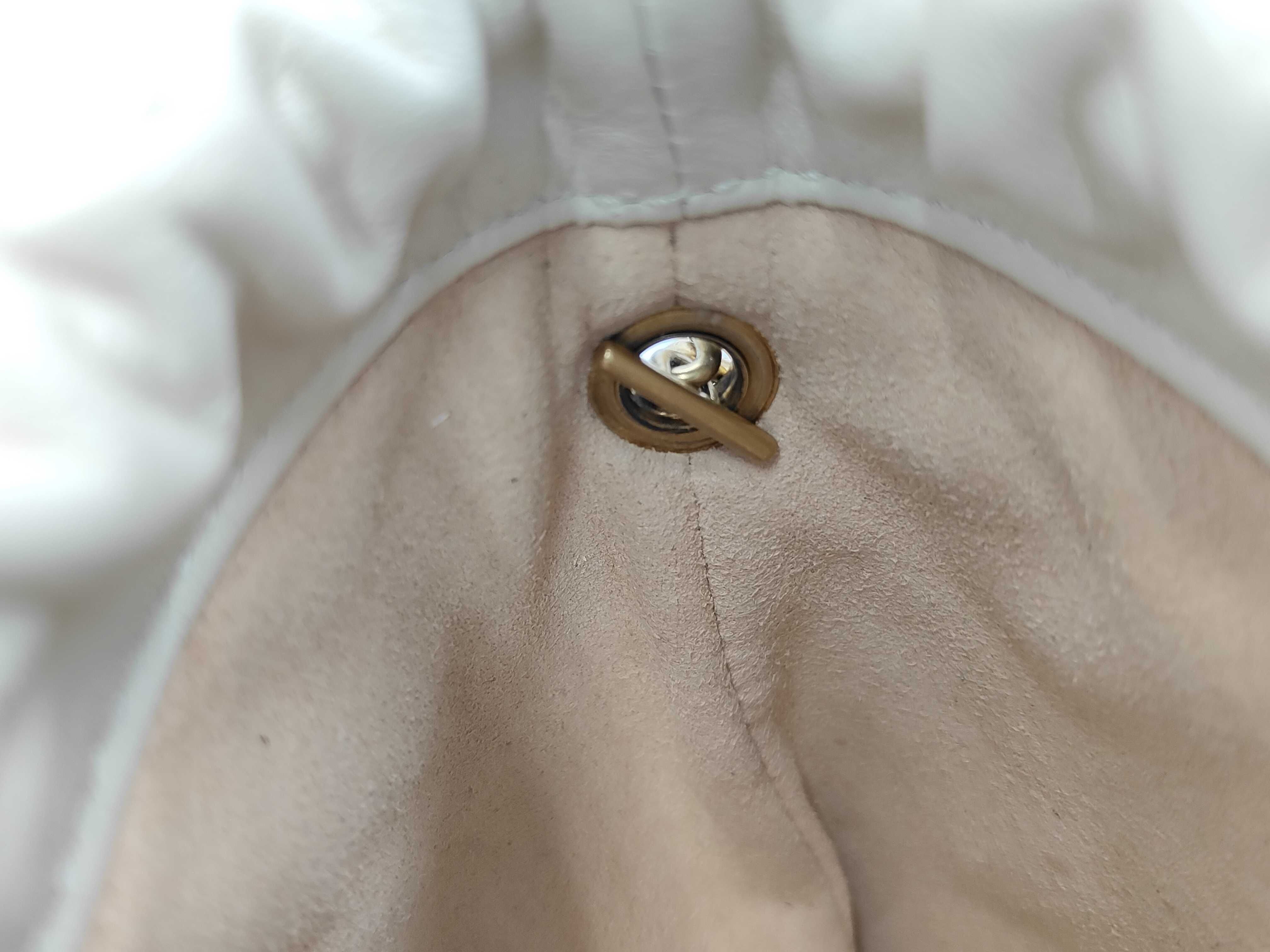 GG Marmont Mini Bucket Bag Shoulder Bag — view 11