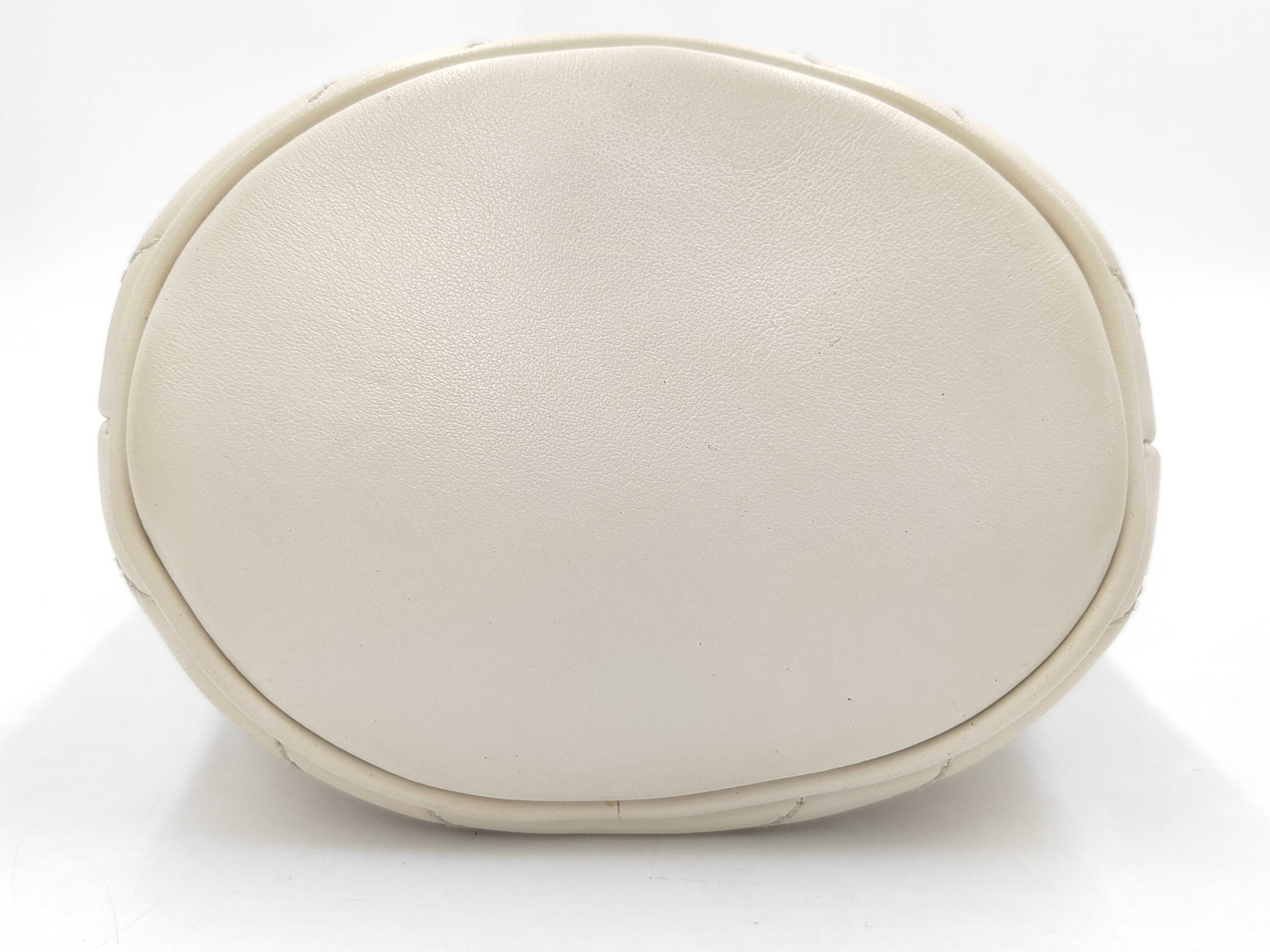 GG Marmont Mini Bucket Bag Shoulder Bag — view 7