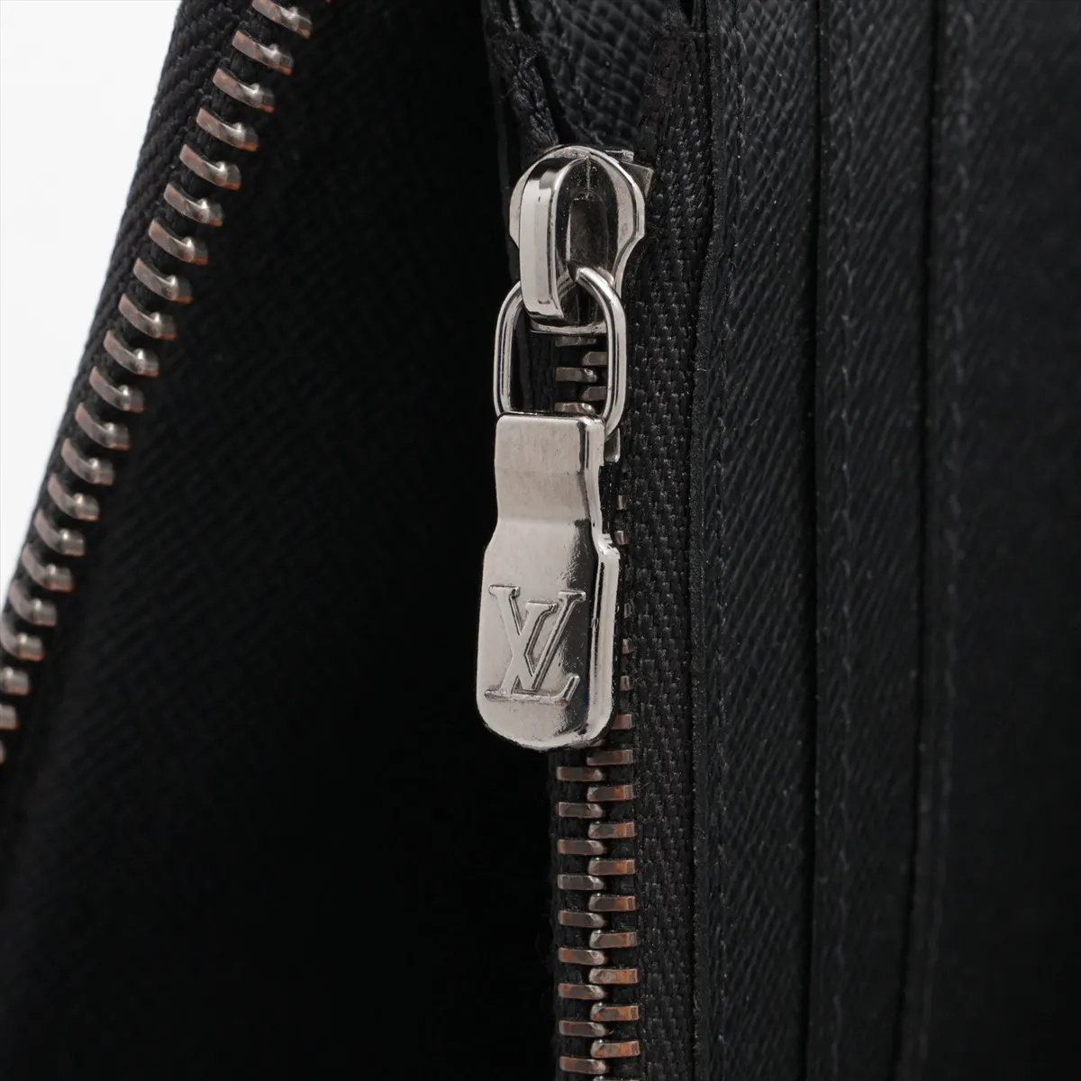 Monogram Eclipse Zippy Wallet Vertical M62295 GI4149 Black Round Zip Wallet — view 8