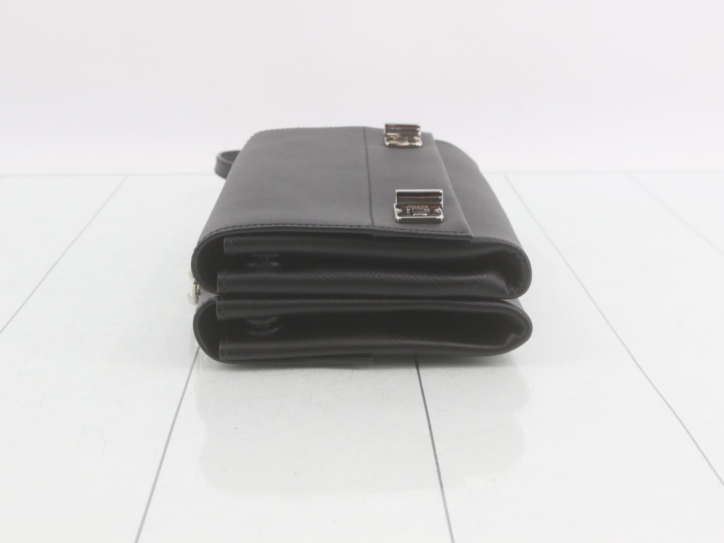Saffiano Chain Shoulder Bag — view 4
