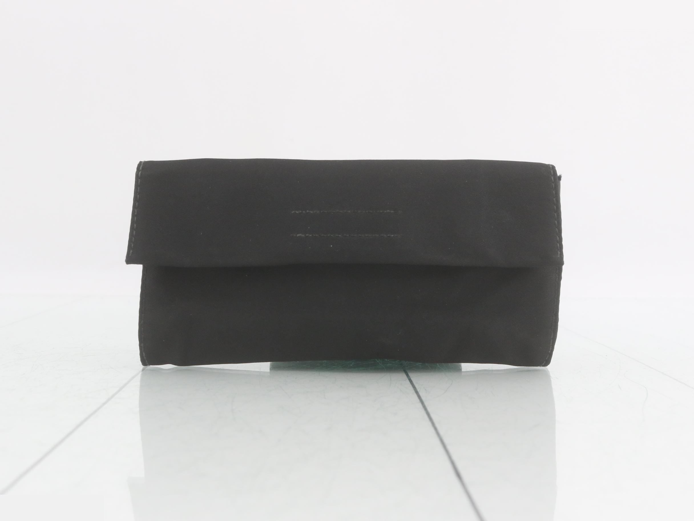 Nylon Triangular Plate Case — view 2