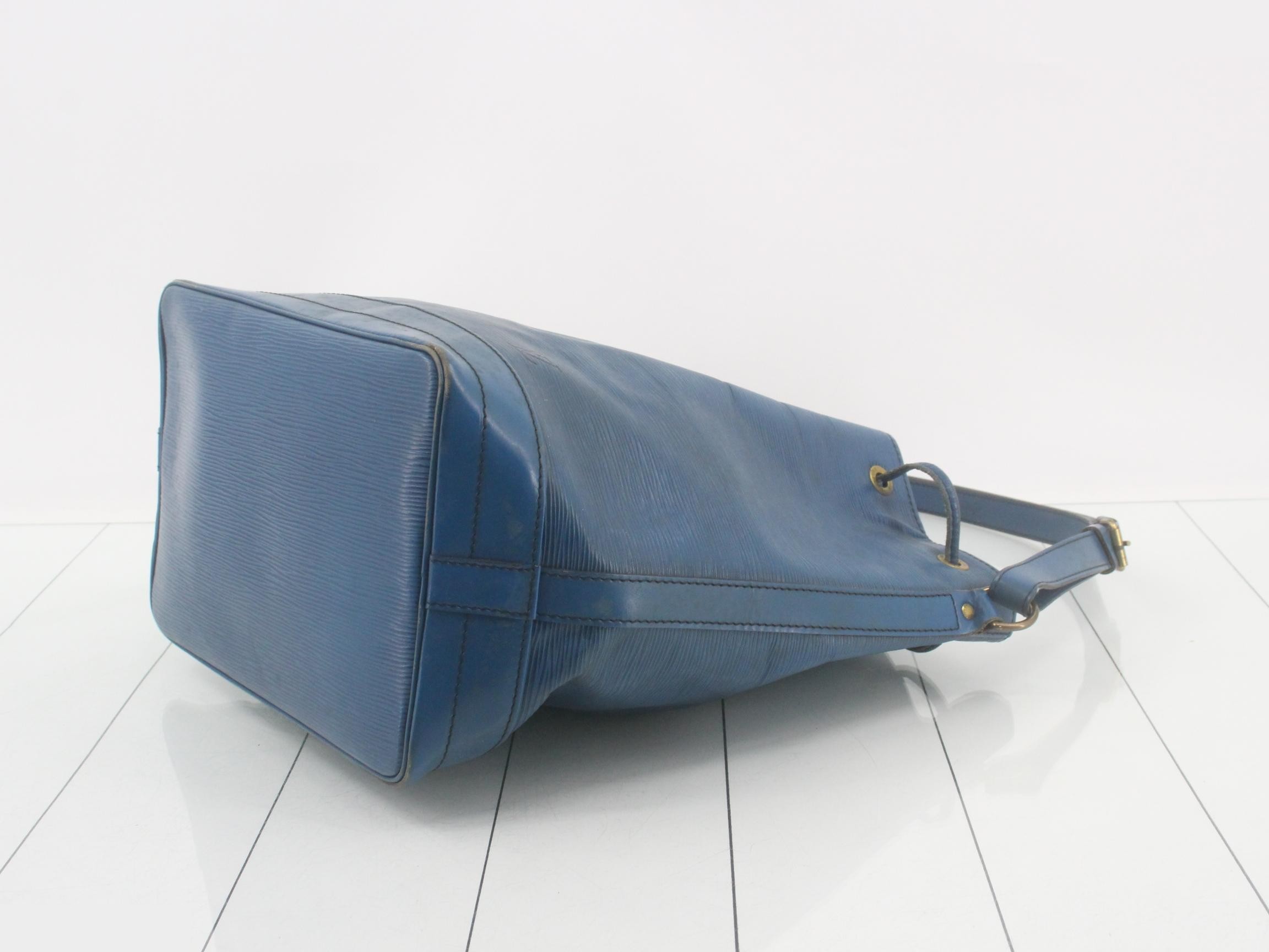 Epi Noe Toledo Blue Shoulder Bag — view 6