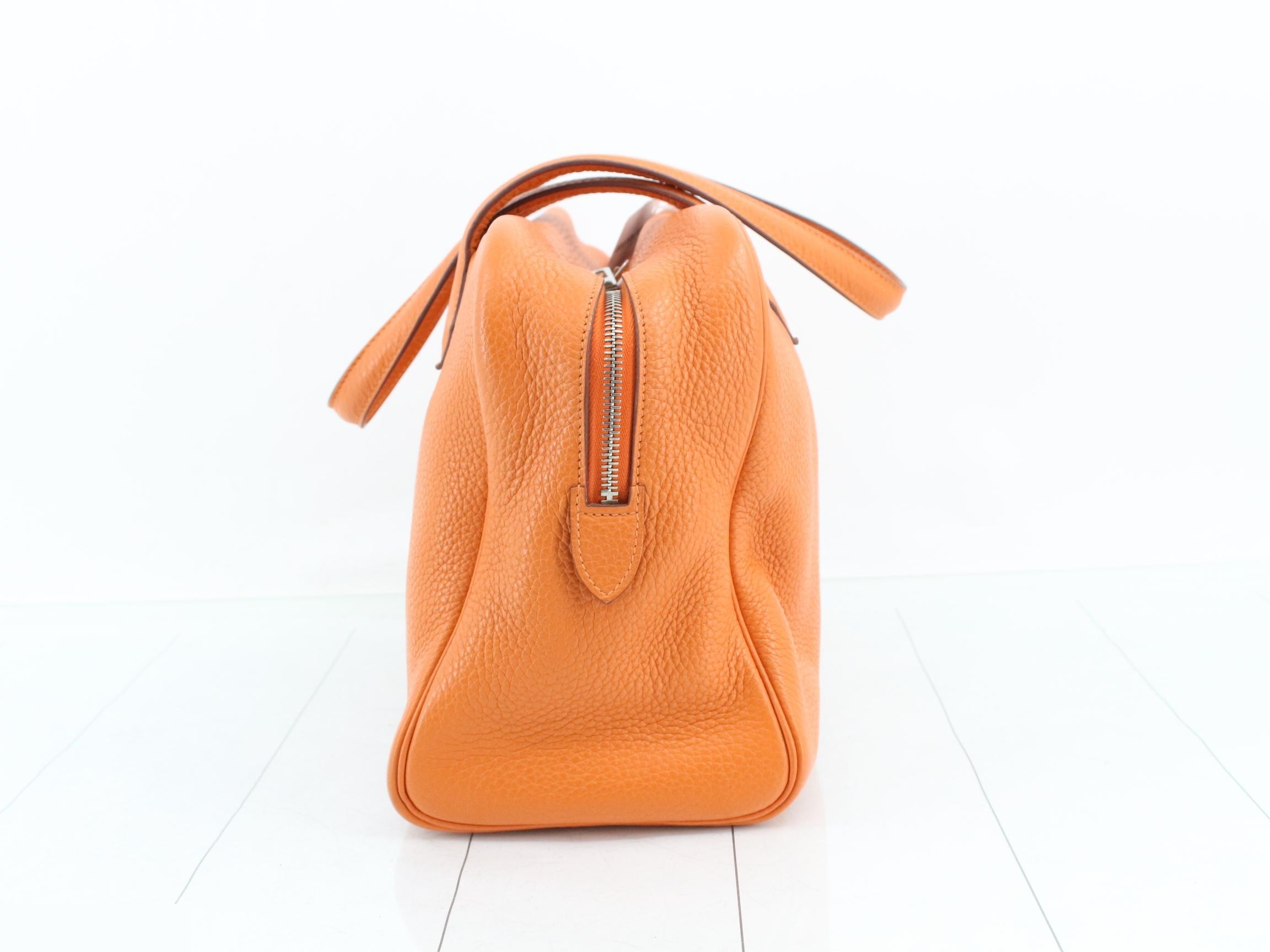 Victoria 35 Handbag, Taurillon Leather, Q Stamp — view 3