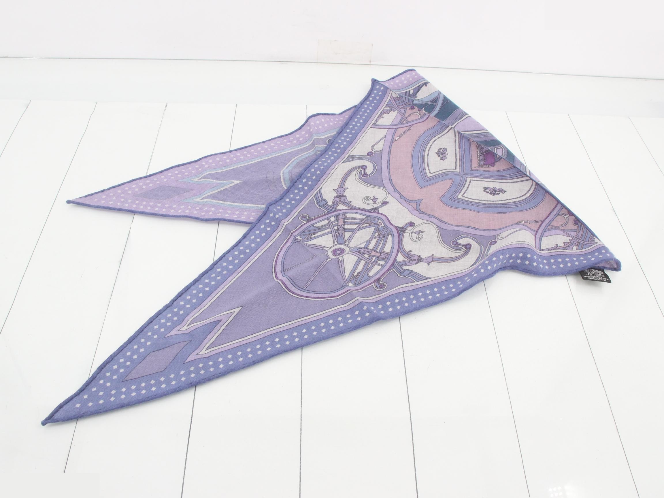 Scarf with tag — view 3