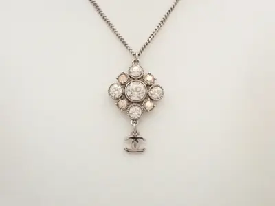necklace, model 09V, neck circumference approximately 56cm