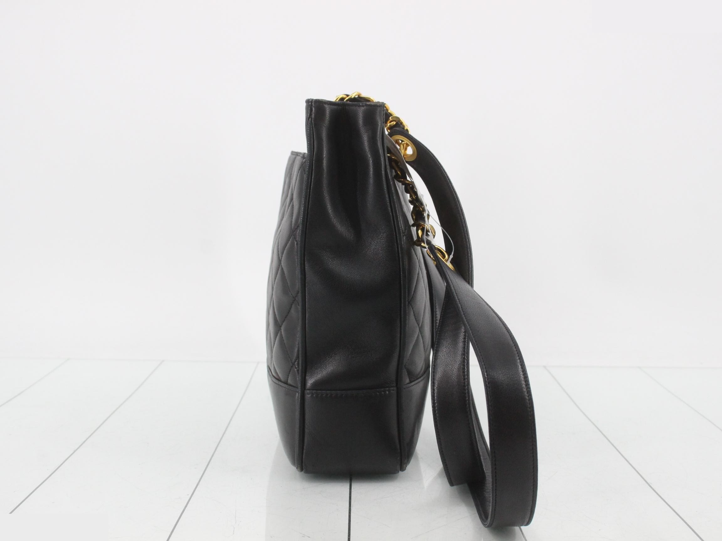 Matelassé Chain Tote Bag — view 3