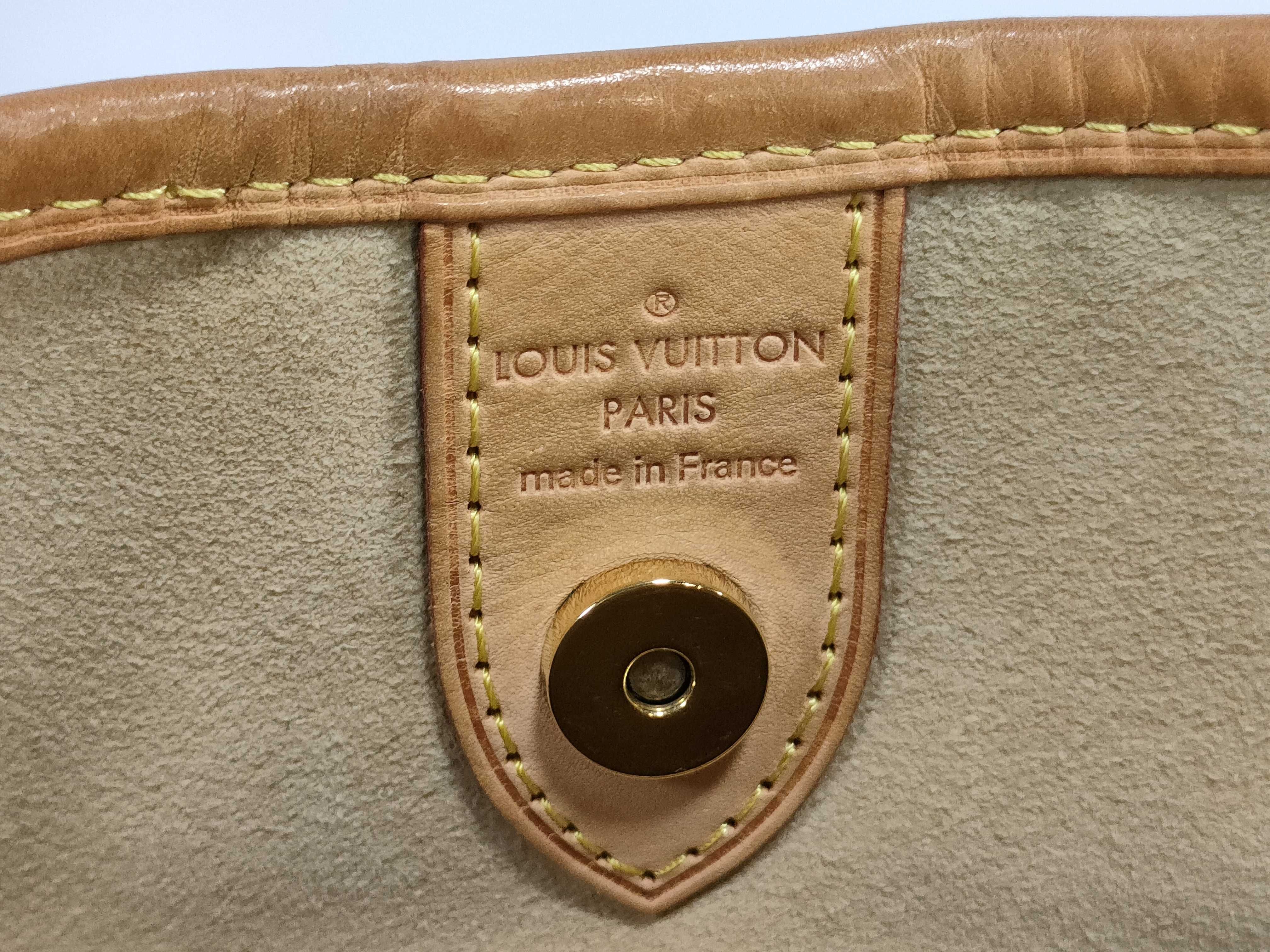 Damier Azur Galliera Shoulder Bag — view 12