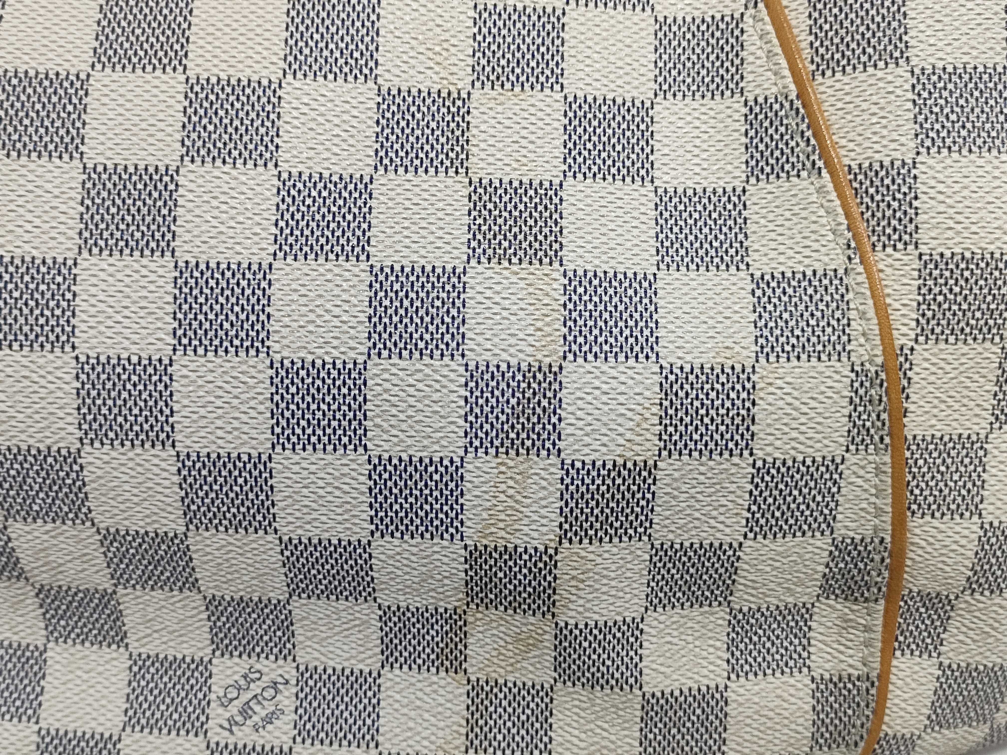 Damier Azur Galliera Shoulder Bag — view 9