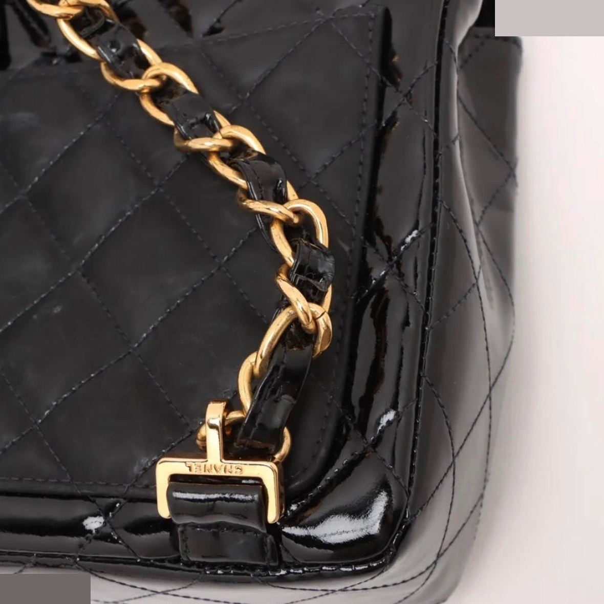 Matelassé Patent Leather Shoulder Bag Chain Backpack 3712513 — view 5