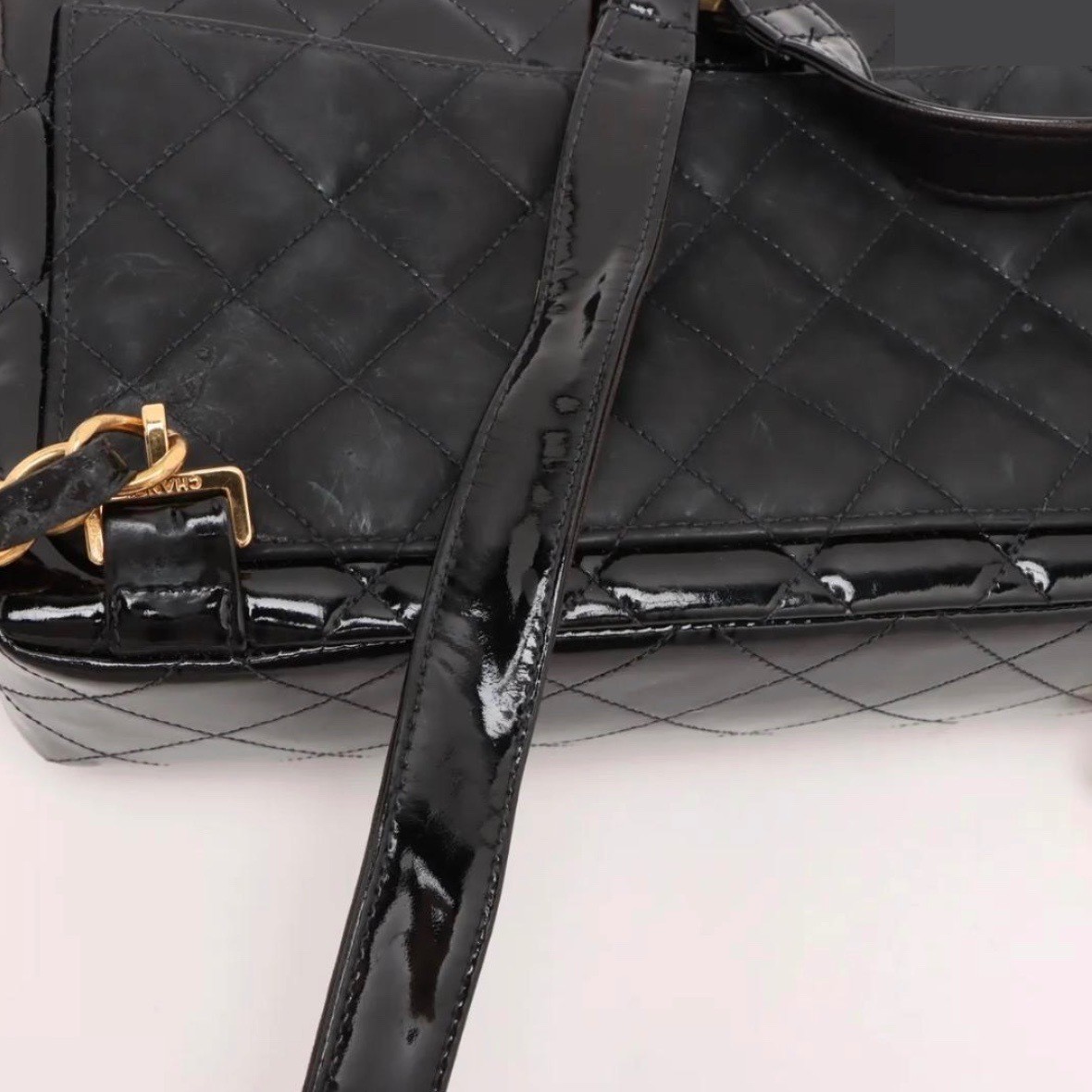 Matelassé Patent Leather Shoulder Bag Chain Backpack 3712513 — view 6