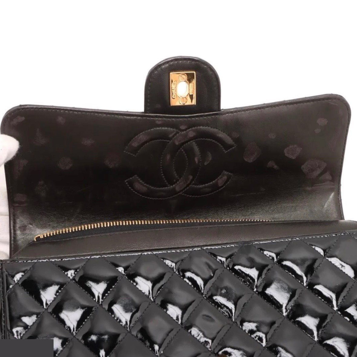 Matelassé Patent Leather Shoulder Bag Chain Backpack 3712513 — view 7