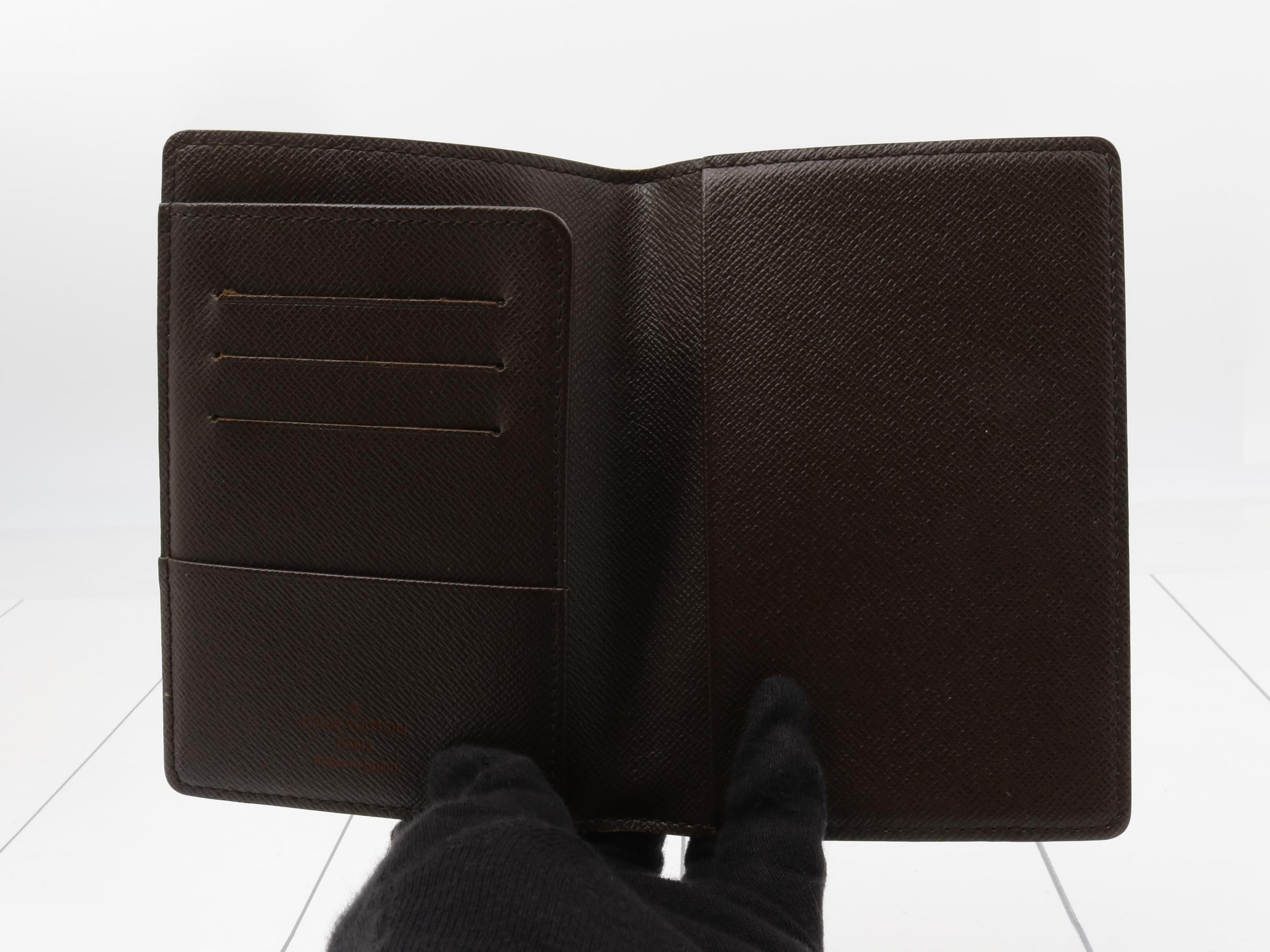 Couverture Passeport — view 4