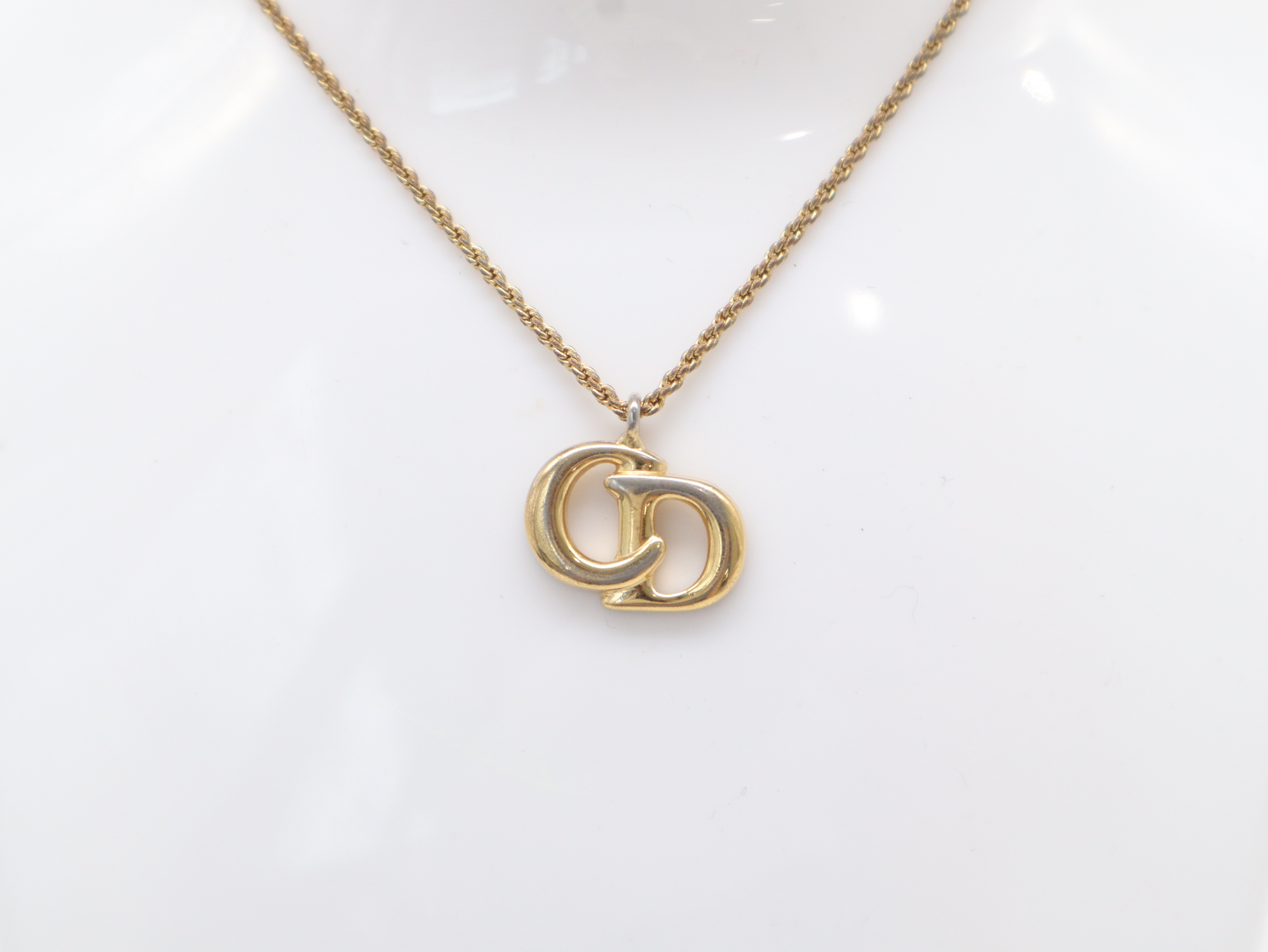 GPCD motif necklace