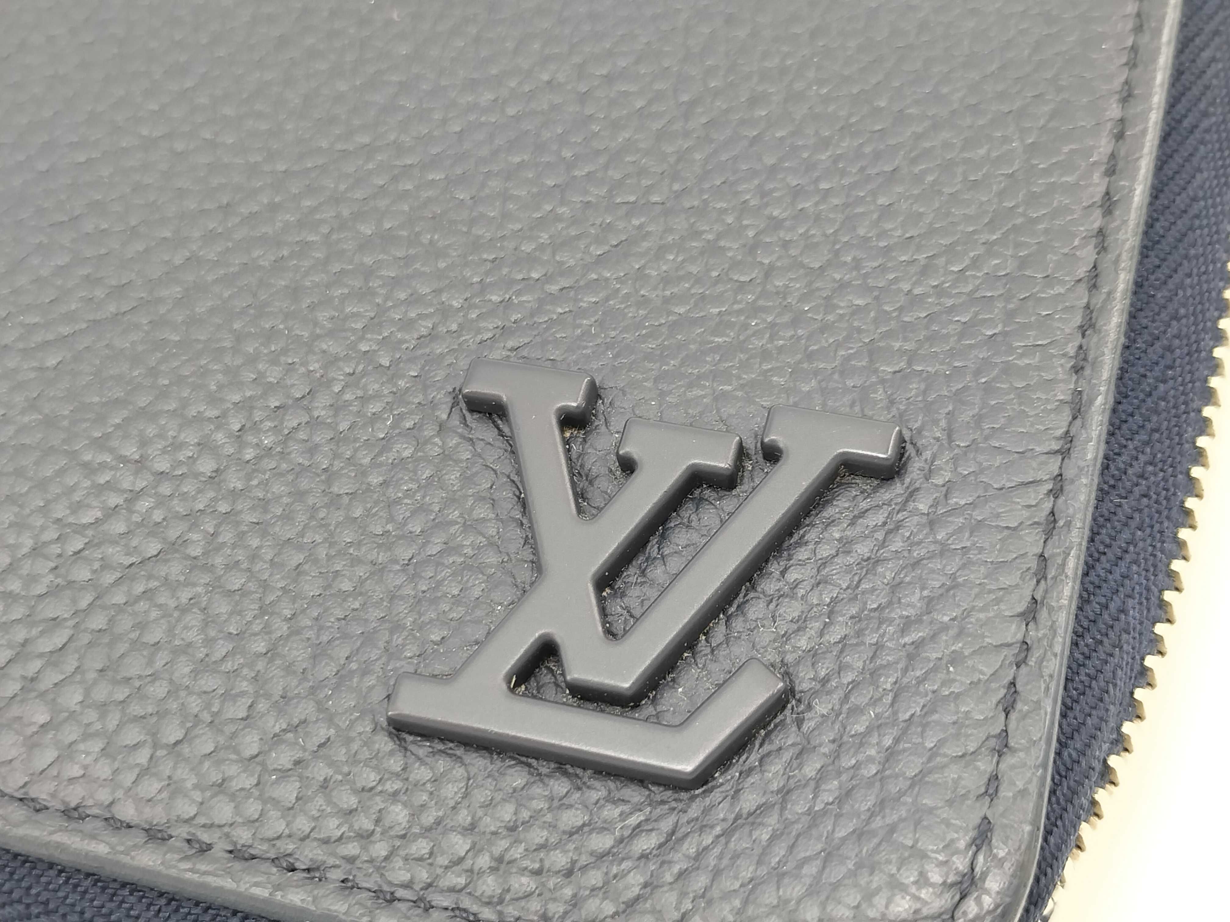 LV Aerogram Zippy Wallet Vertical M81767 (with IC chip) — view 9