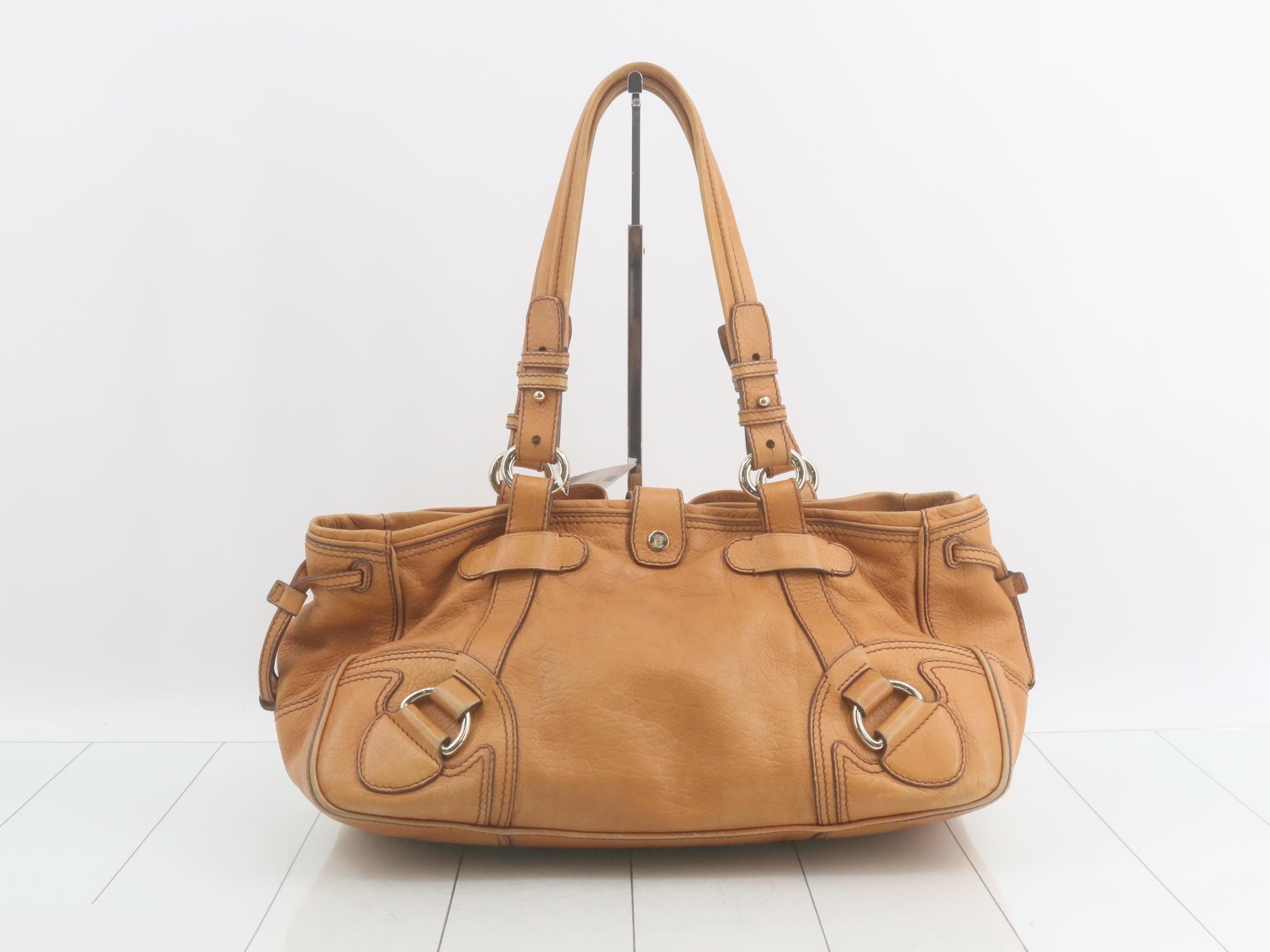 Leather shoulder bag with Macadam pattern, clasp closure, and inner bag included. — view 2