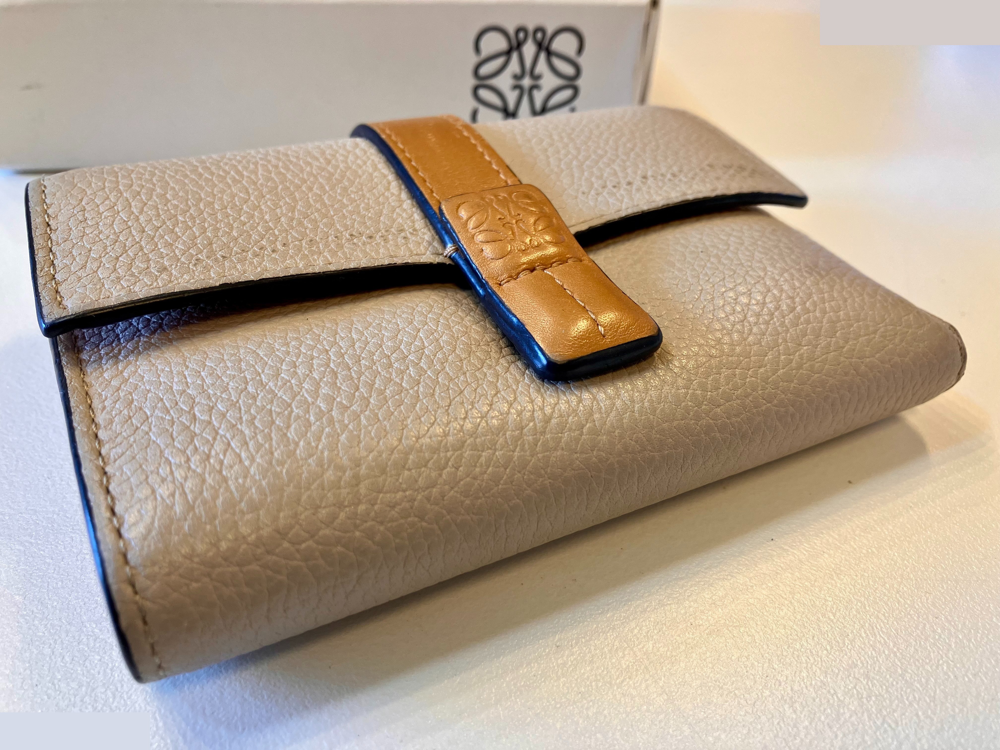 Other lines: Bags and Wallets — view 2